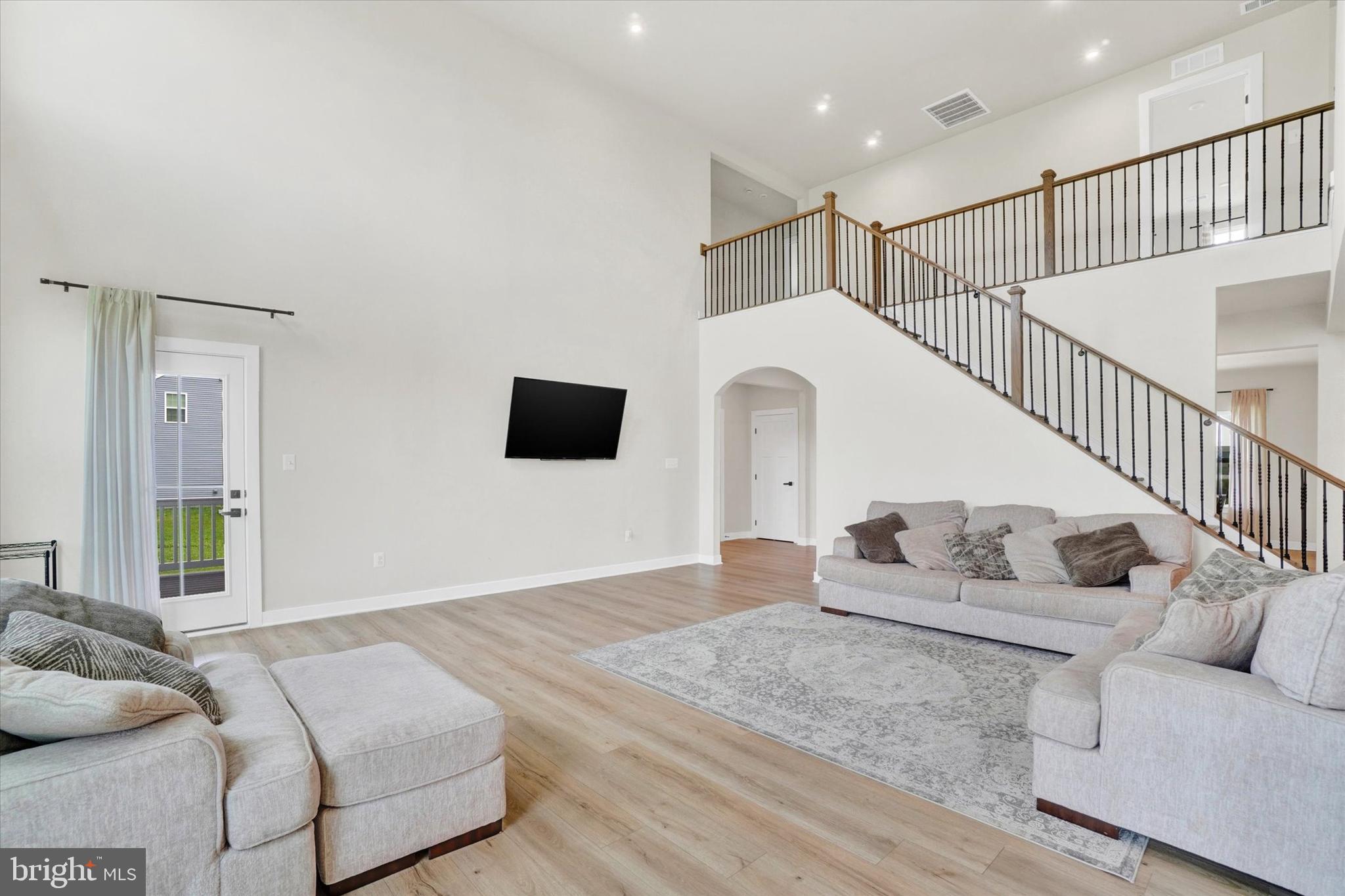 HIGH POINTE SOUTH - Residential