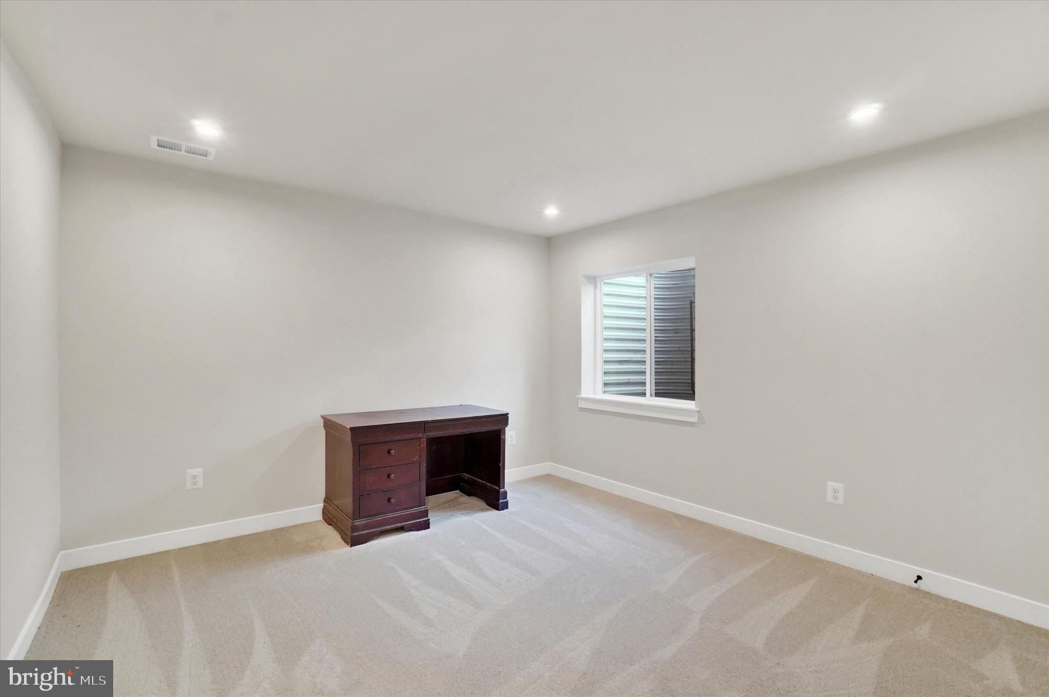 HIGH POINTE SOUTH - Residential