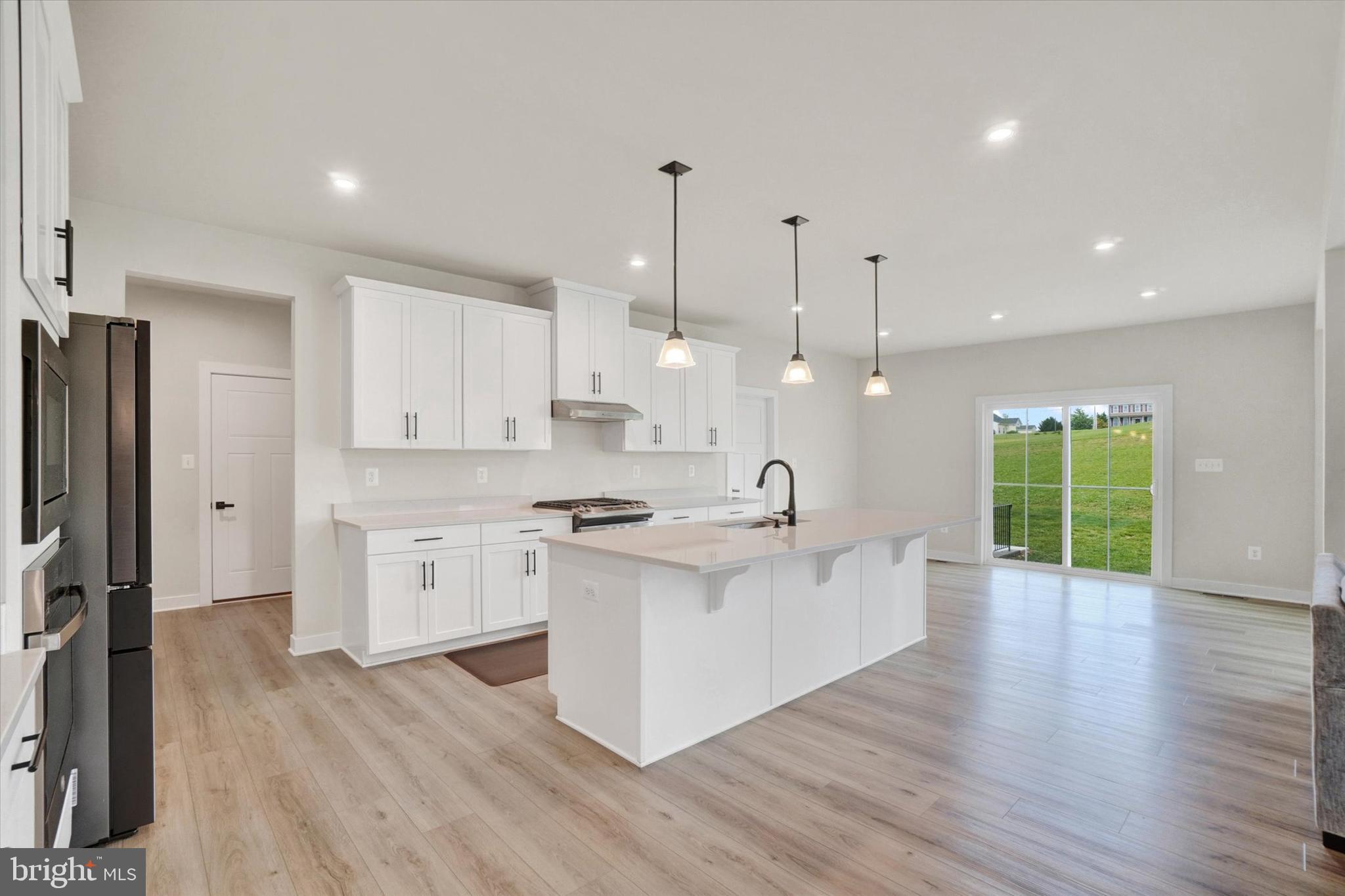 HIGH POINTE SOUTH - Residential