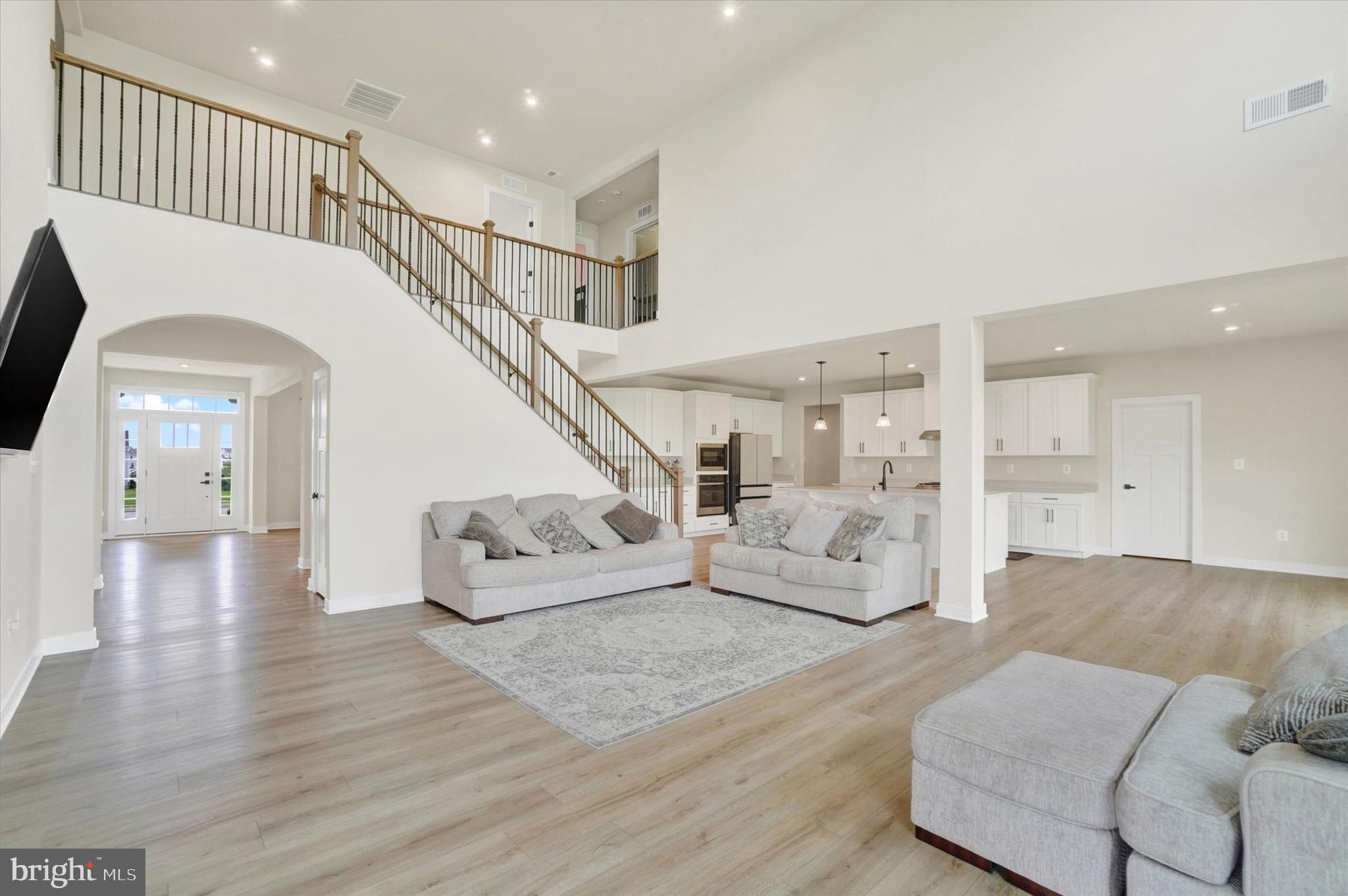 HIGH POINTE SOUTH - Residential