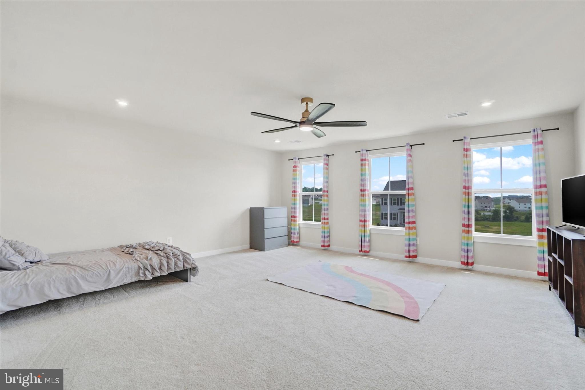 HIGH POINTE SOUTH - Residential