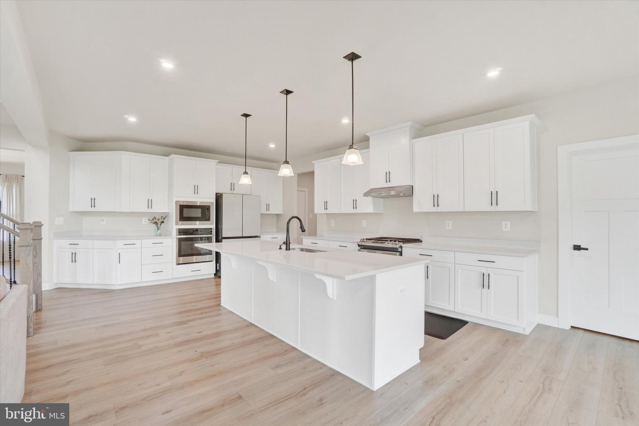 HIGH POINTE SOUTH - Residential