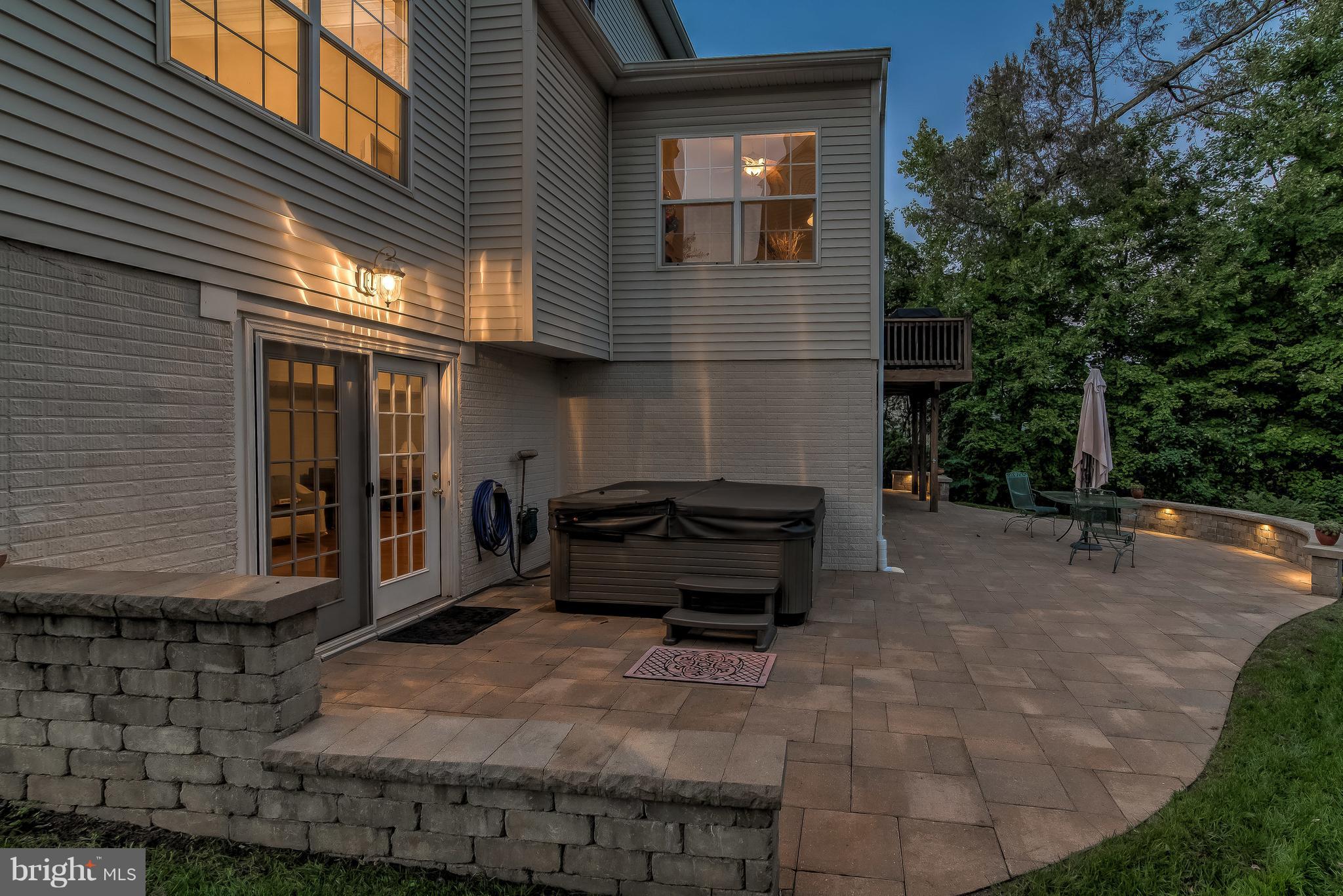 HUNTERS RIDGE - Residential