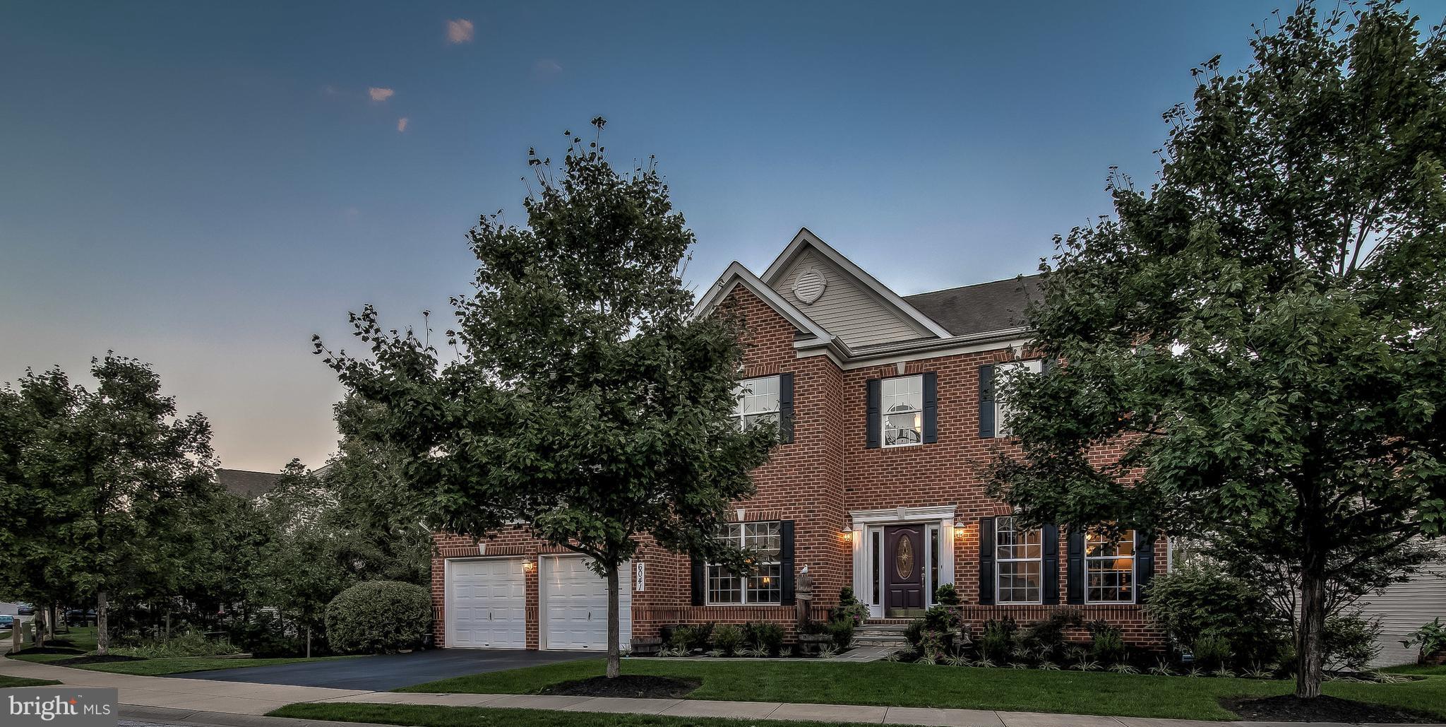 HUNTERS RIDGE - Residential