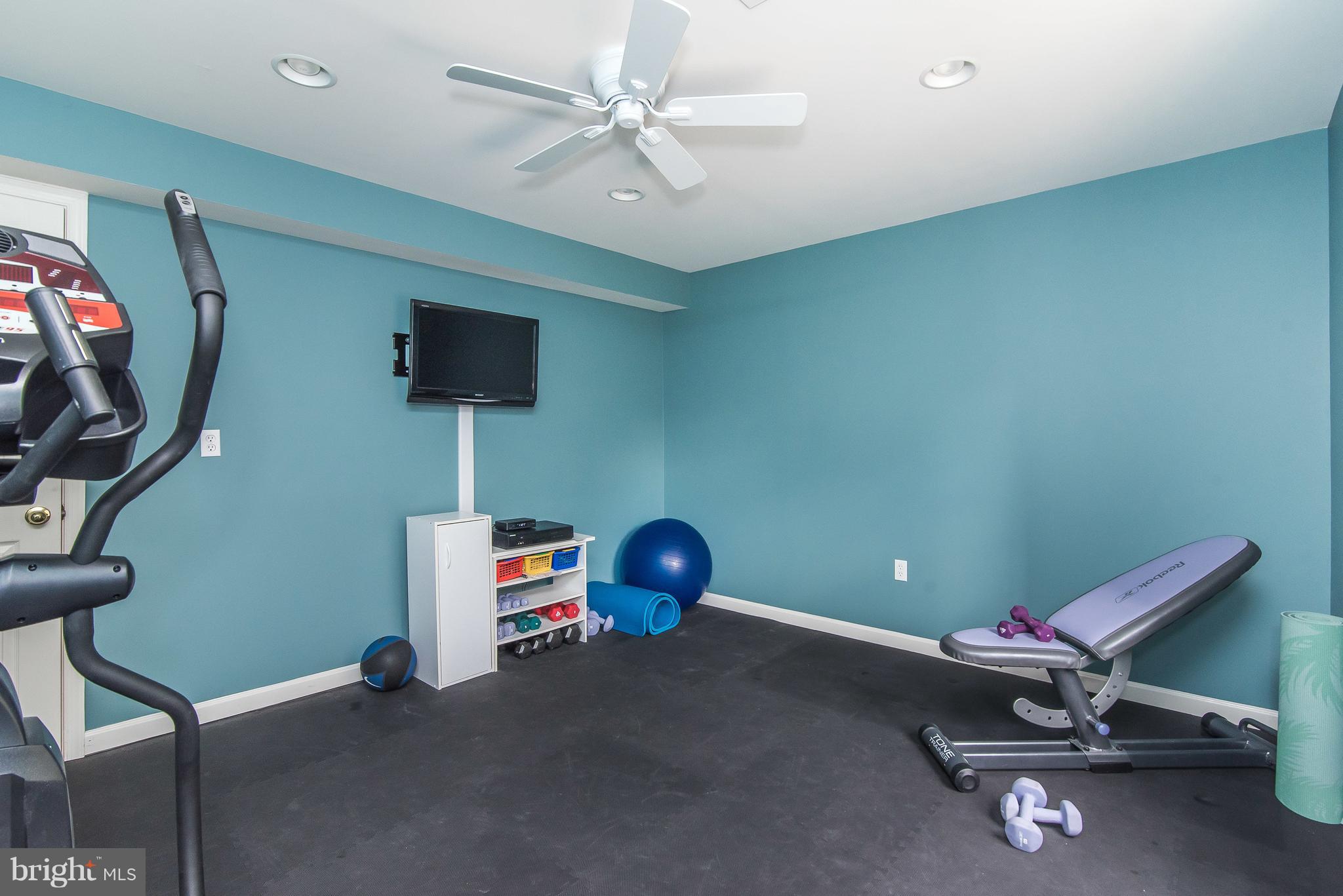 HUNTERS RIDGE - Residential