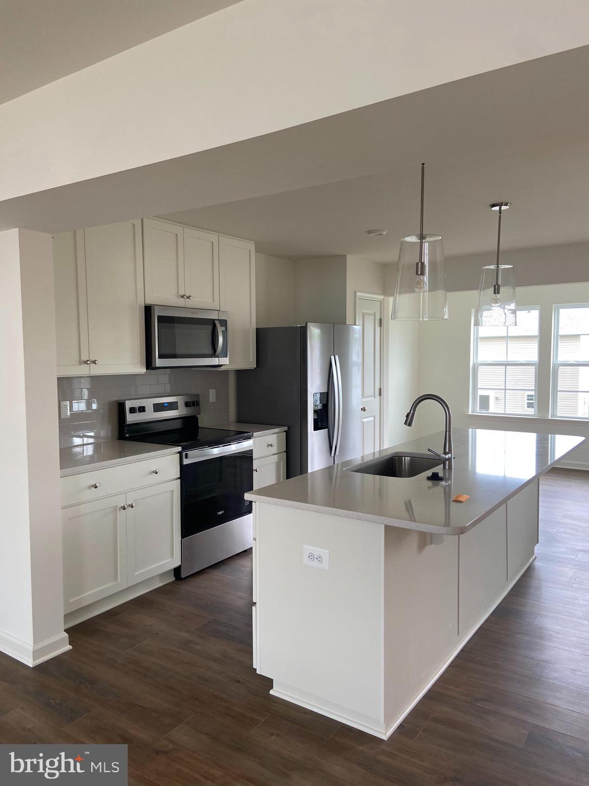 OVERLOOK AT RIVERSIDE TOWNHOMES - Residential Lease