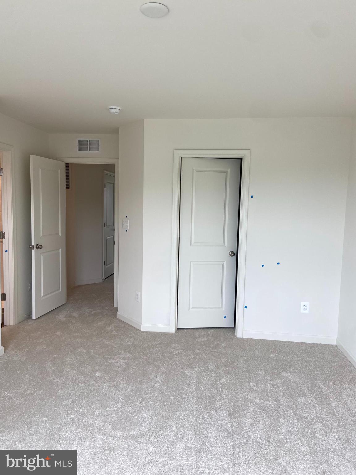 OVERLOOK AT RIVERSIDE TOWNHOMES - Residential Lease