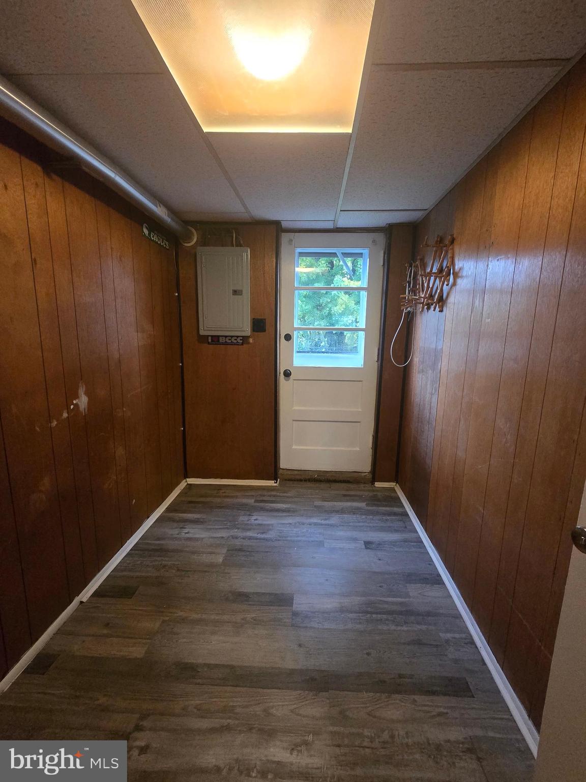 PHILADELPHIA (NORTHEAST) - Residential Lease