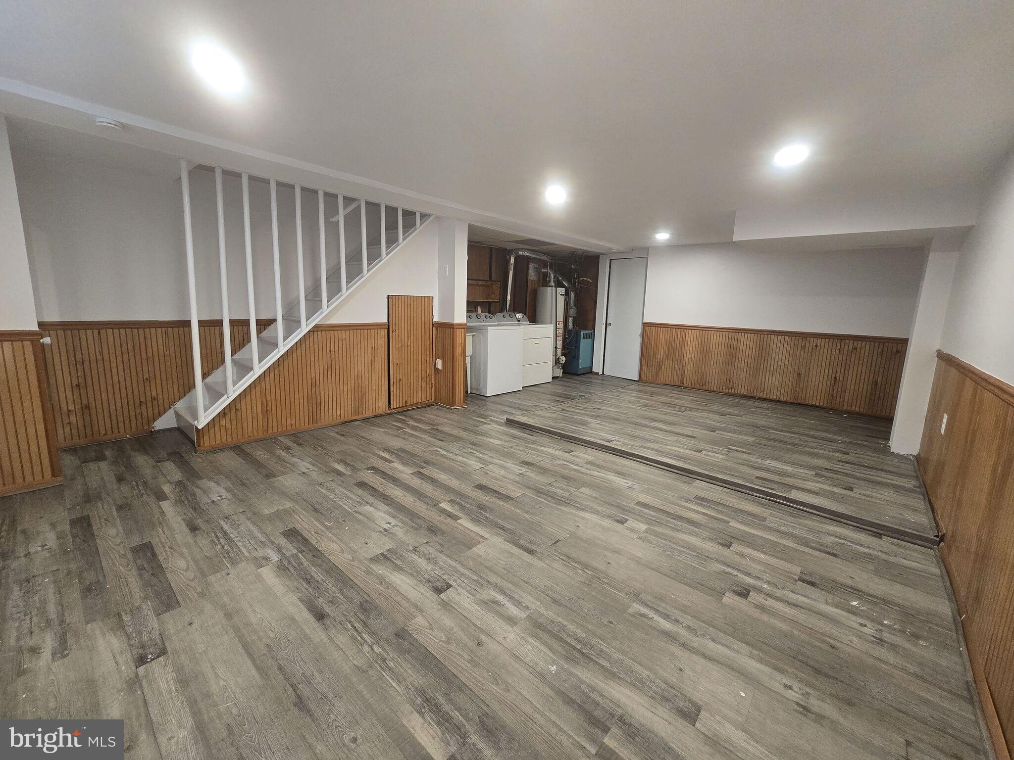 PHILADELPHIA (NORTHEAST) - Residential Lease