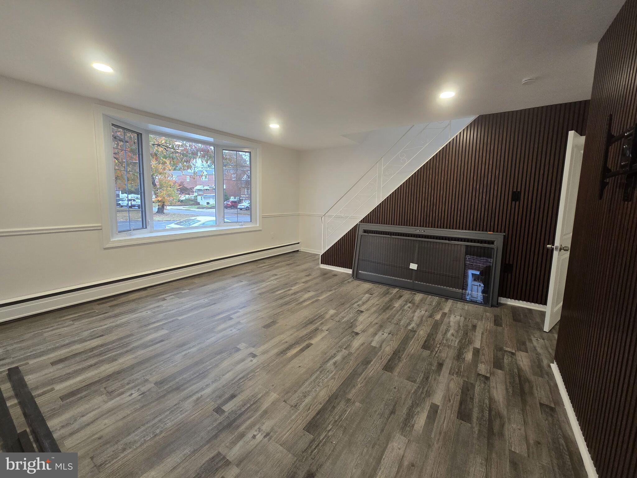 PHILADELPHIA (NORTHEAST) - Residential Lease