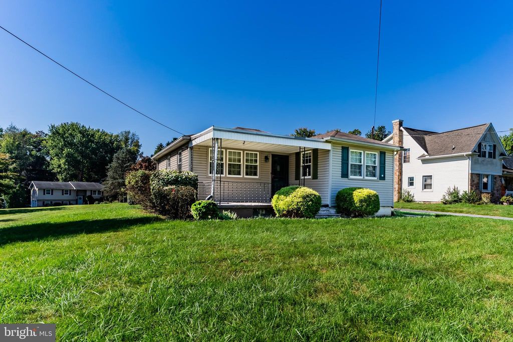 Photo of 2042 Locust Lane, HUMMELSTOWN, PA 17036 (MLS # PADA2050430)