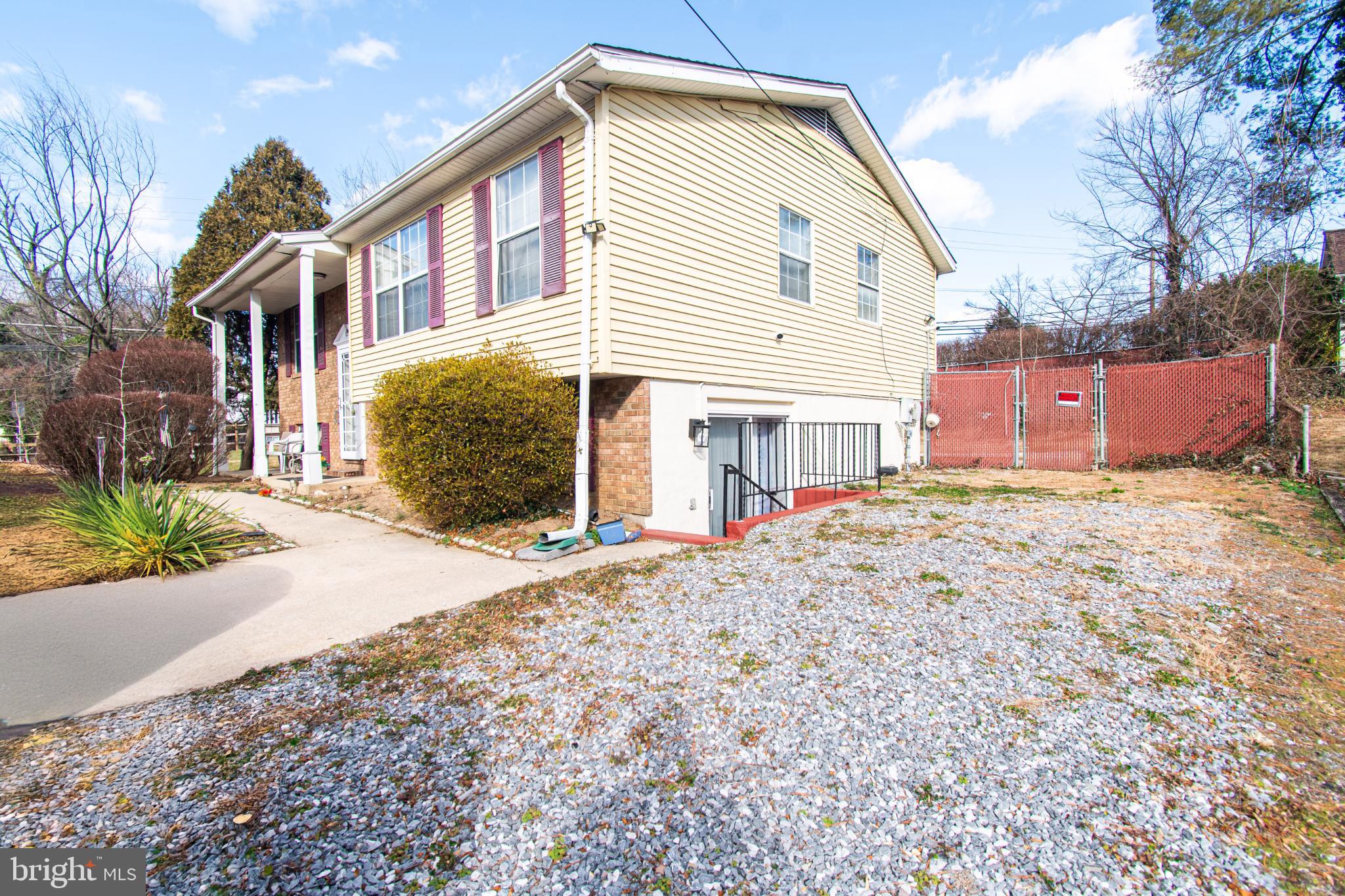 WINDSOR TERRACE - Residential