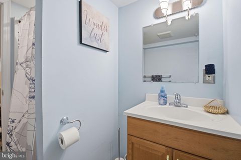 Tiny photo for 735 S Curley Street, BALTIMORE, MD 21224 (MLS # MDBA2212922)