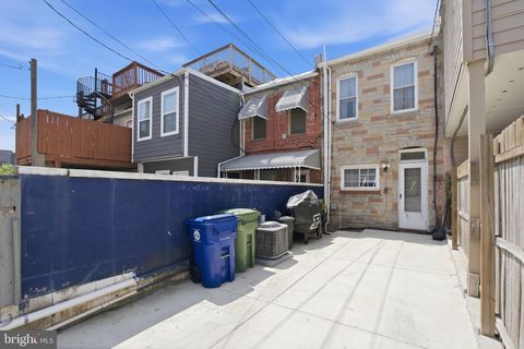 Tiny photo for 735 S Curley Street, BALTIMORE, MD 21224 (MLS # MDBA2212922)