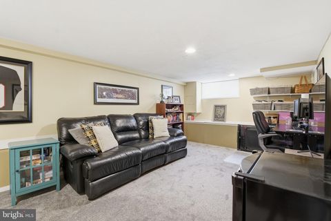 Tiny photo for 735 S Curley Street, BALTIMORE, MD 21224 (MLS # MDBA2212922)