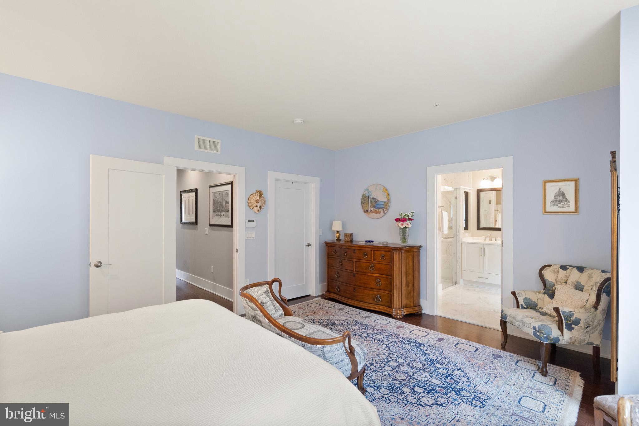 GROSVENOR HEIGHTS - Residential