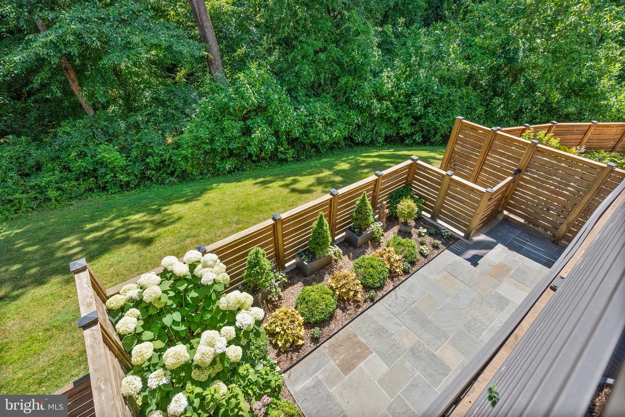 GROSVENOR HEIGHTS - Residential