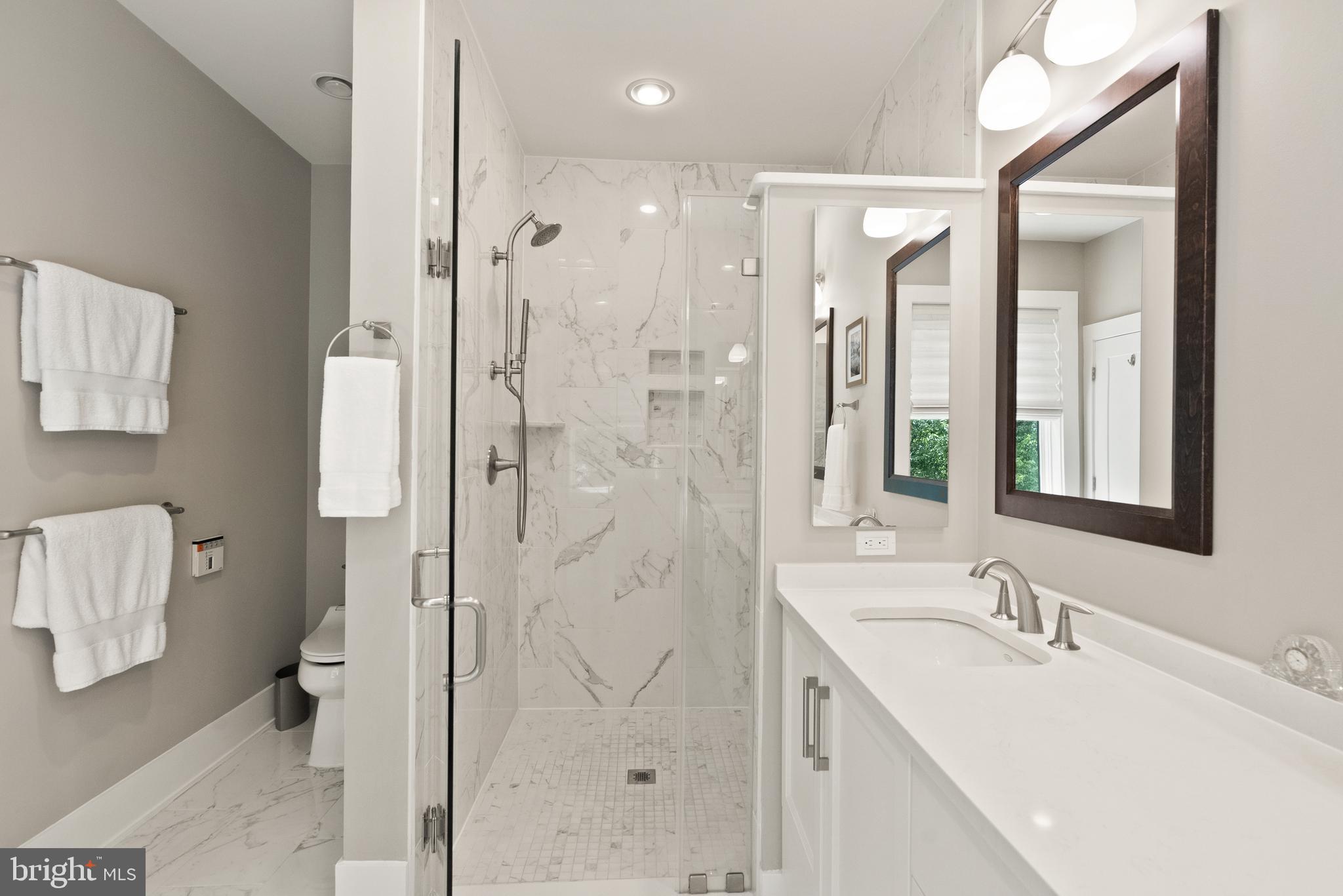 GROSVENOR HEIGHTS - Residential