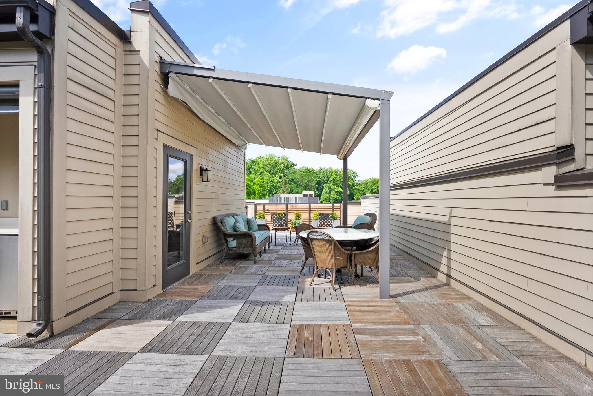 GROSVENOR HEIGHTS - Residential