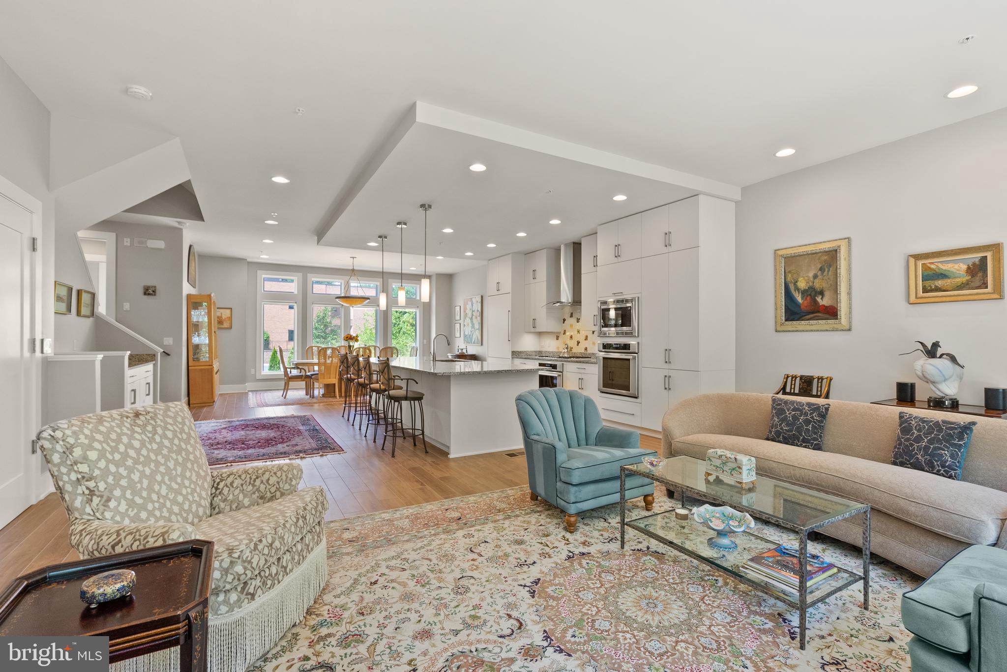 GROSVENOR HEIGHTS - Residential