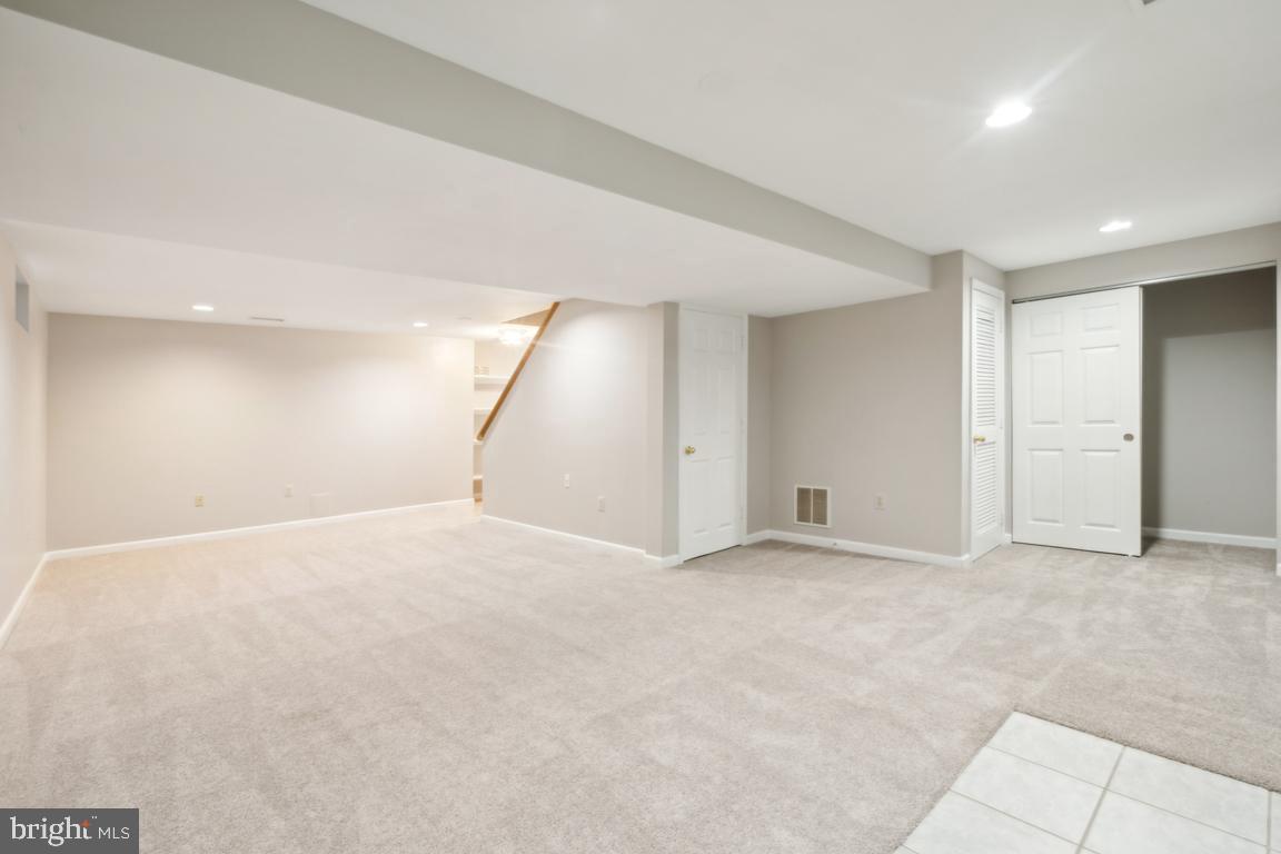 SENECA CROSSING - Residential