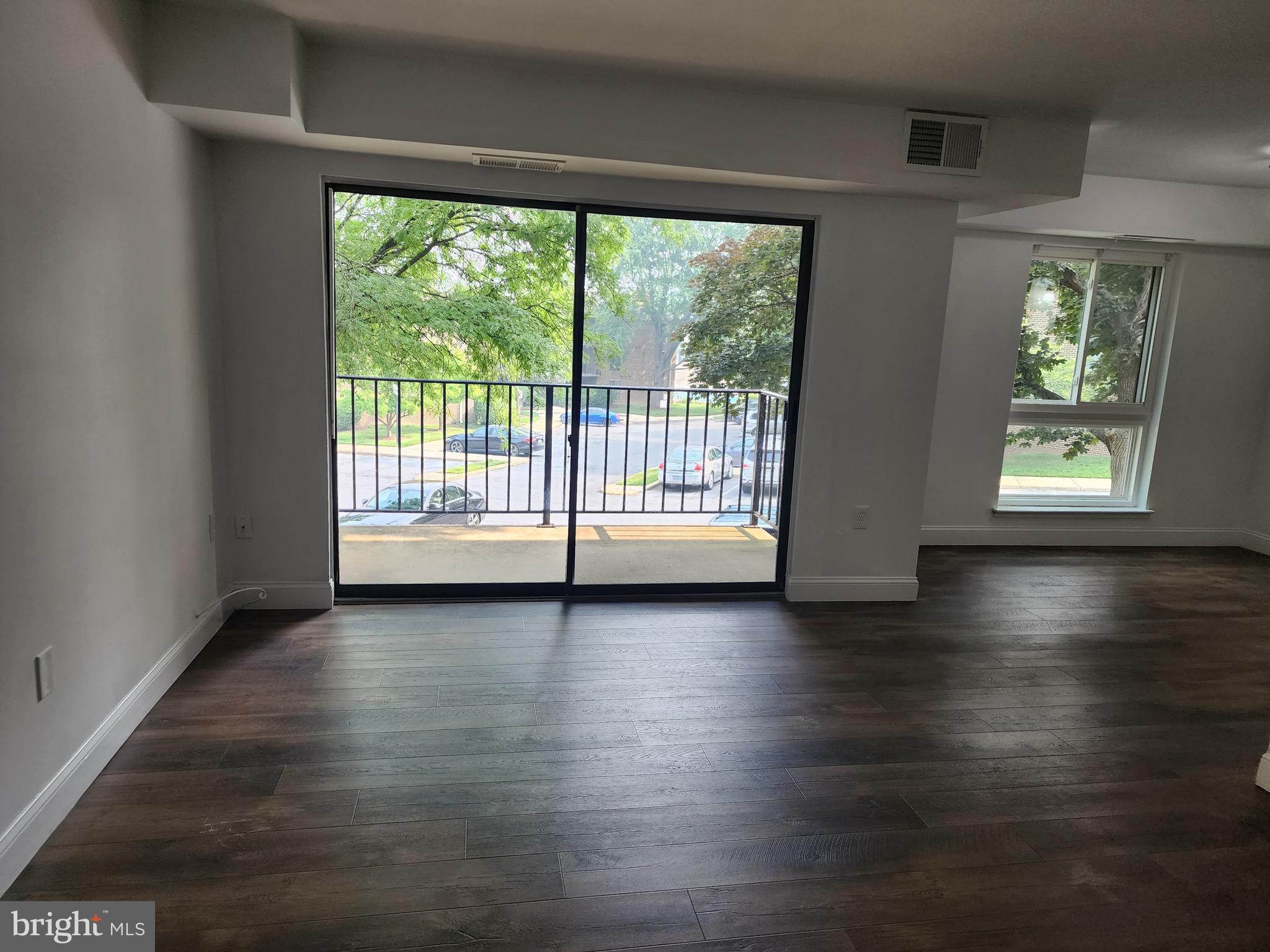 CAMELBACK VILLAGE - Residential Lease