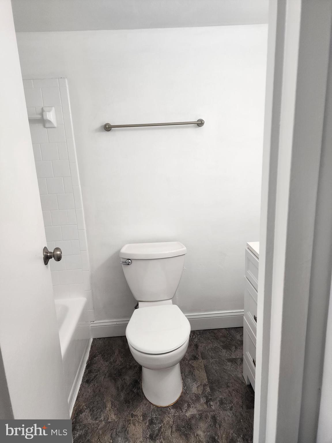 CAMELBACK VILLAGE - Residential Lease