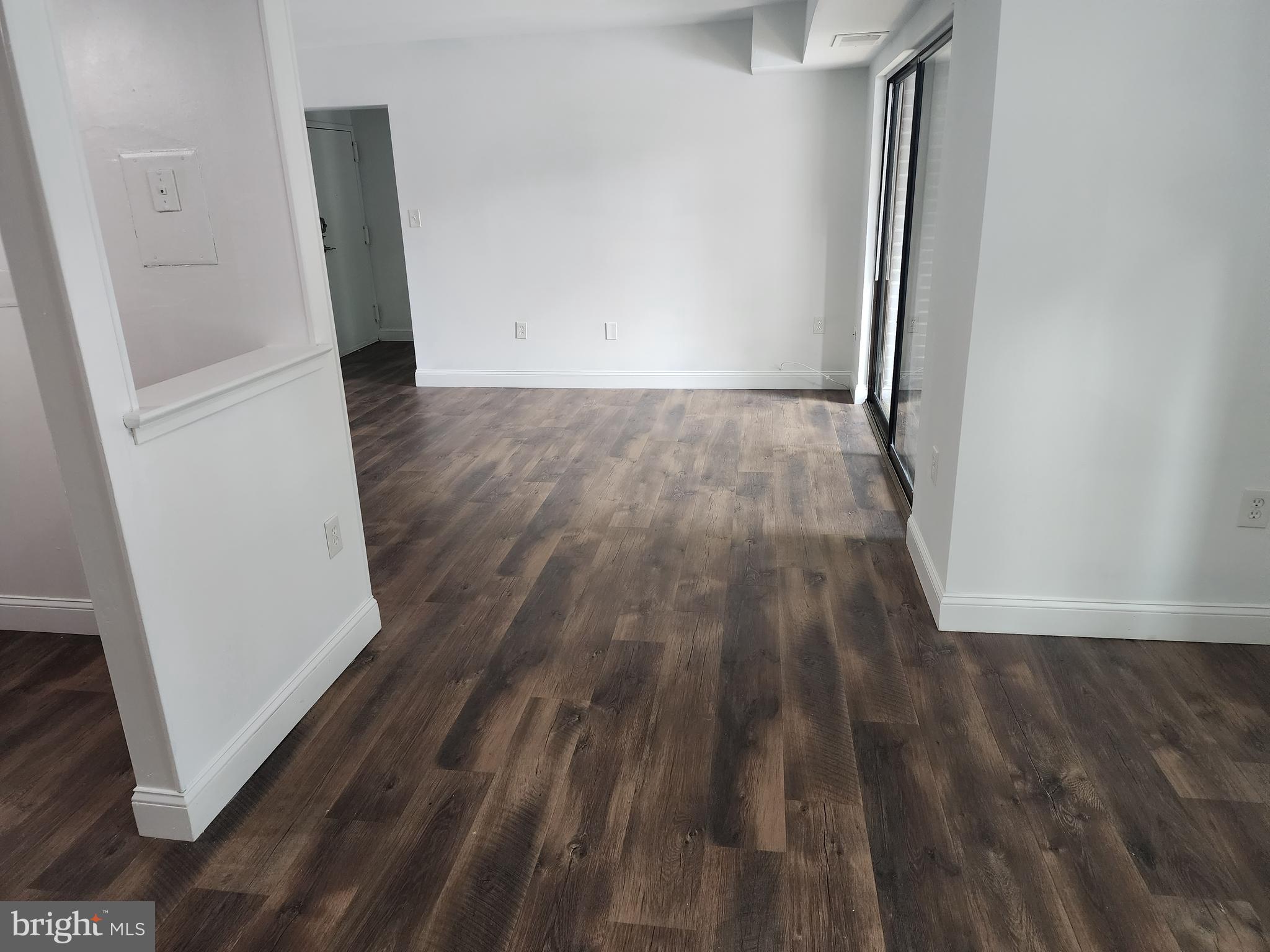 CAMELBACK VILLAGE - Residential Lease