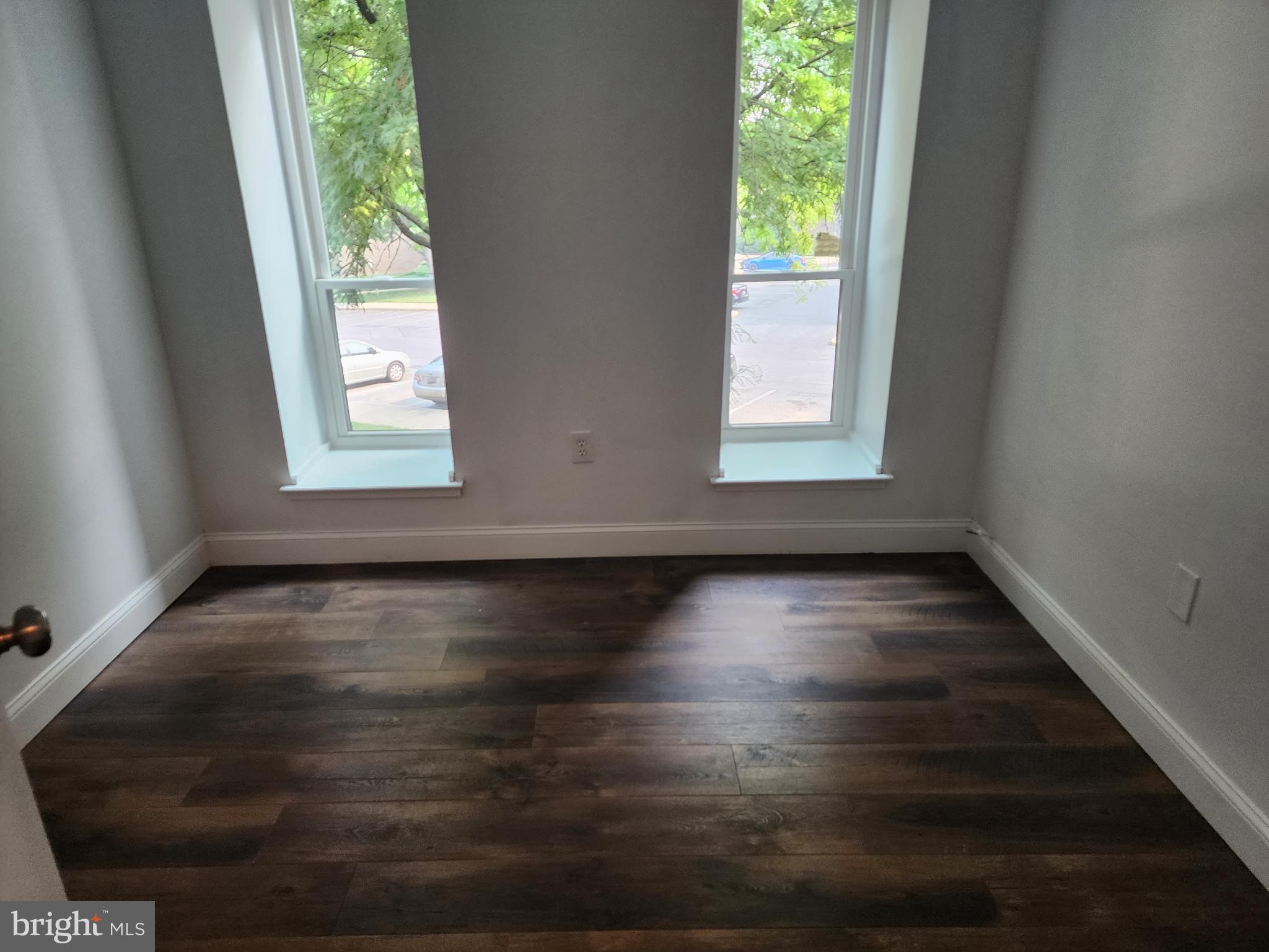 CAMELBACK VILLAGE - Residential Lease