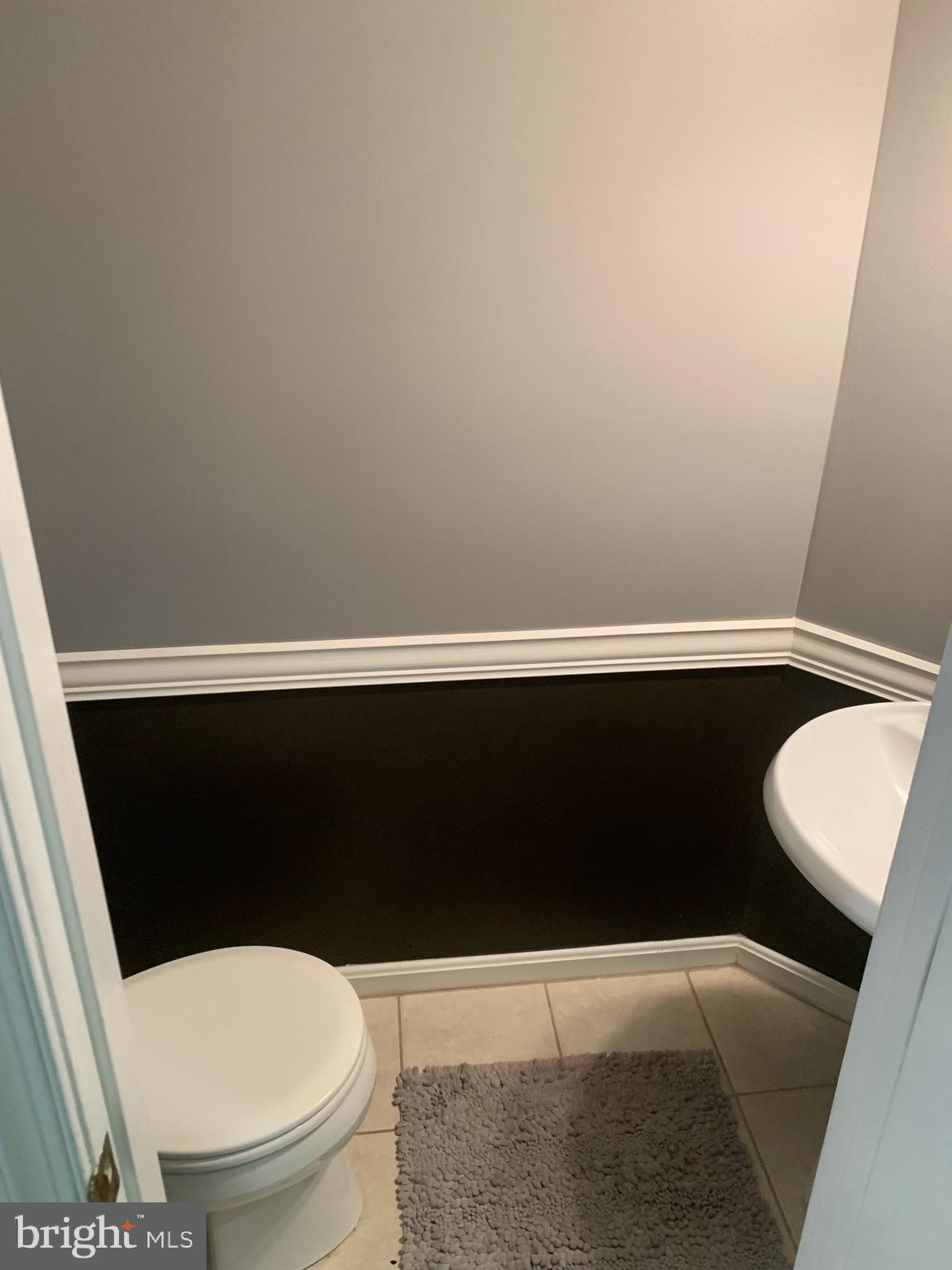 SHERBROOKE CONDO - Residential Lease