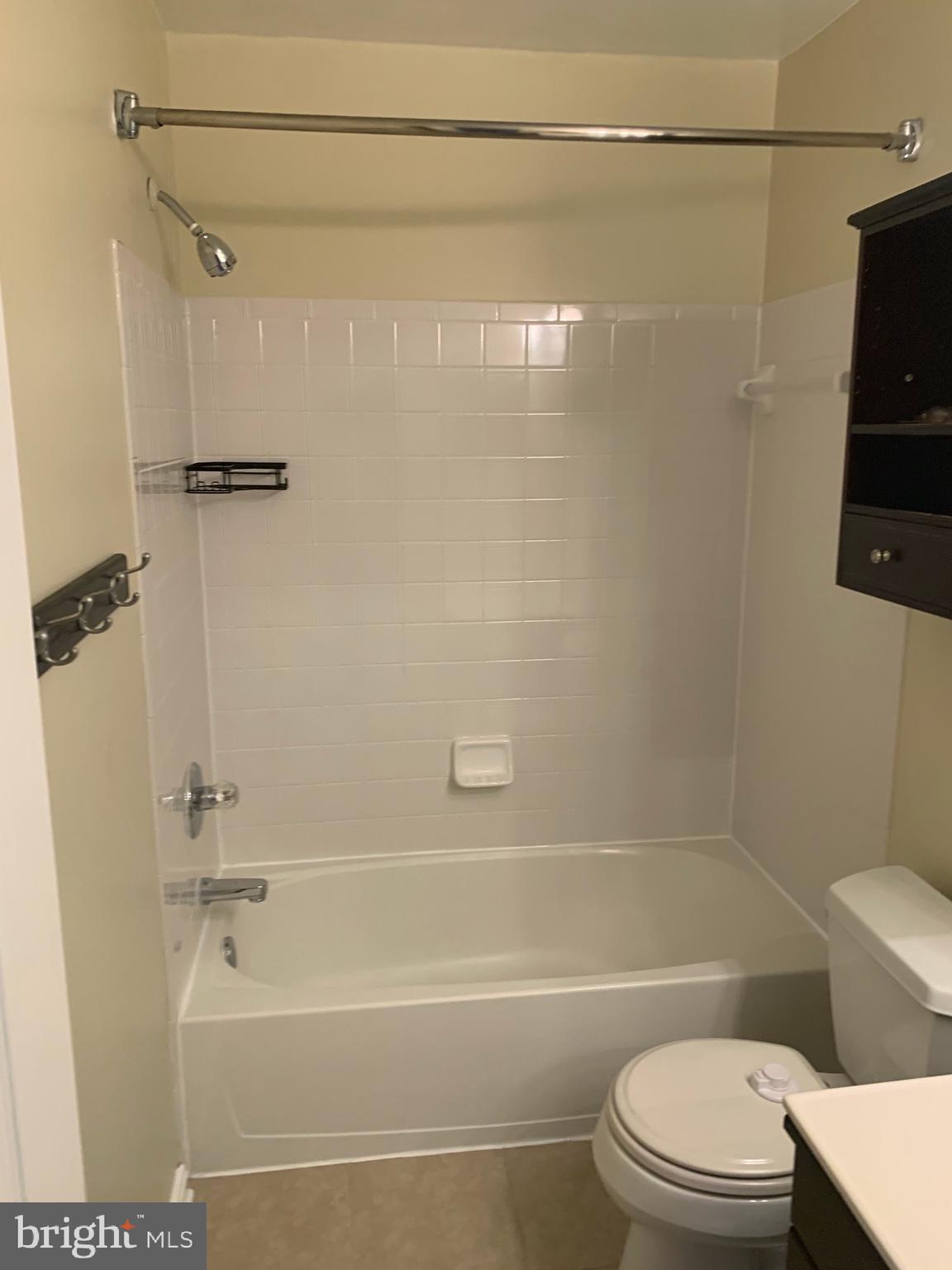 SHERBROOKE CONDO - Residential Lease