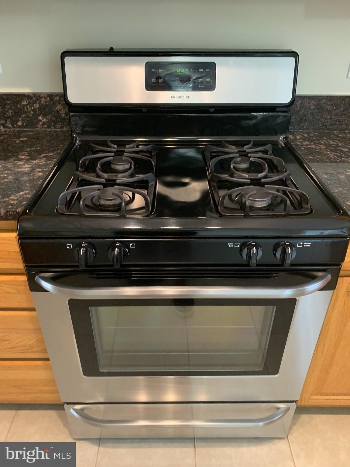 SHERBROOKE CONDO - Residential Lease