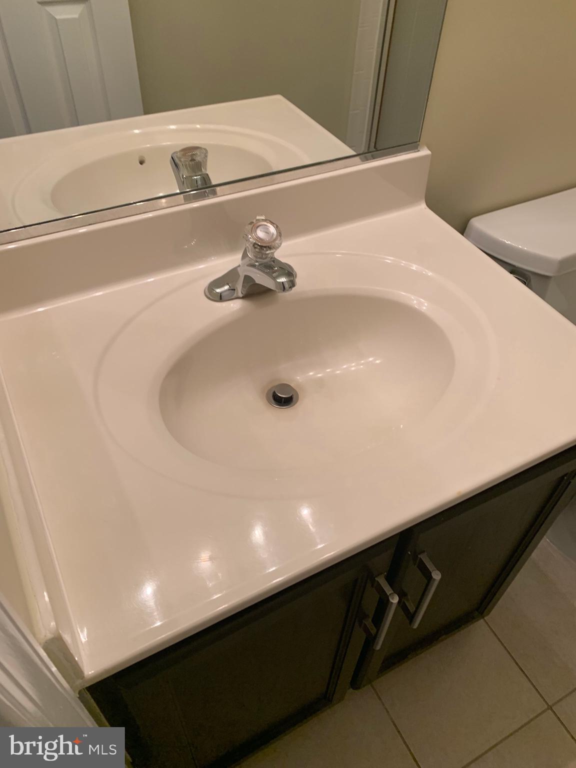 SHERBROOKE CONDO - Residential Lease