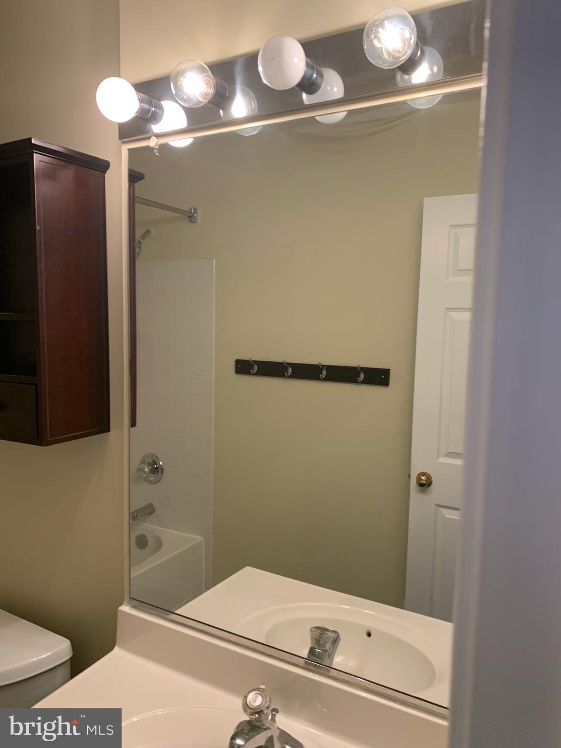 SHERBROOKE CONDO - Residential Lease