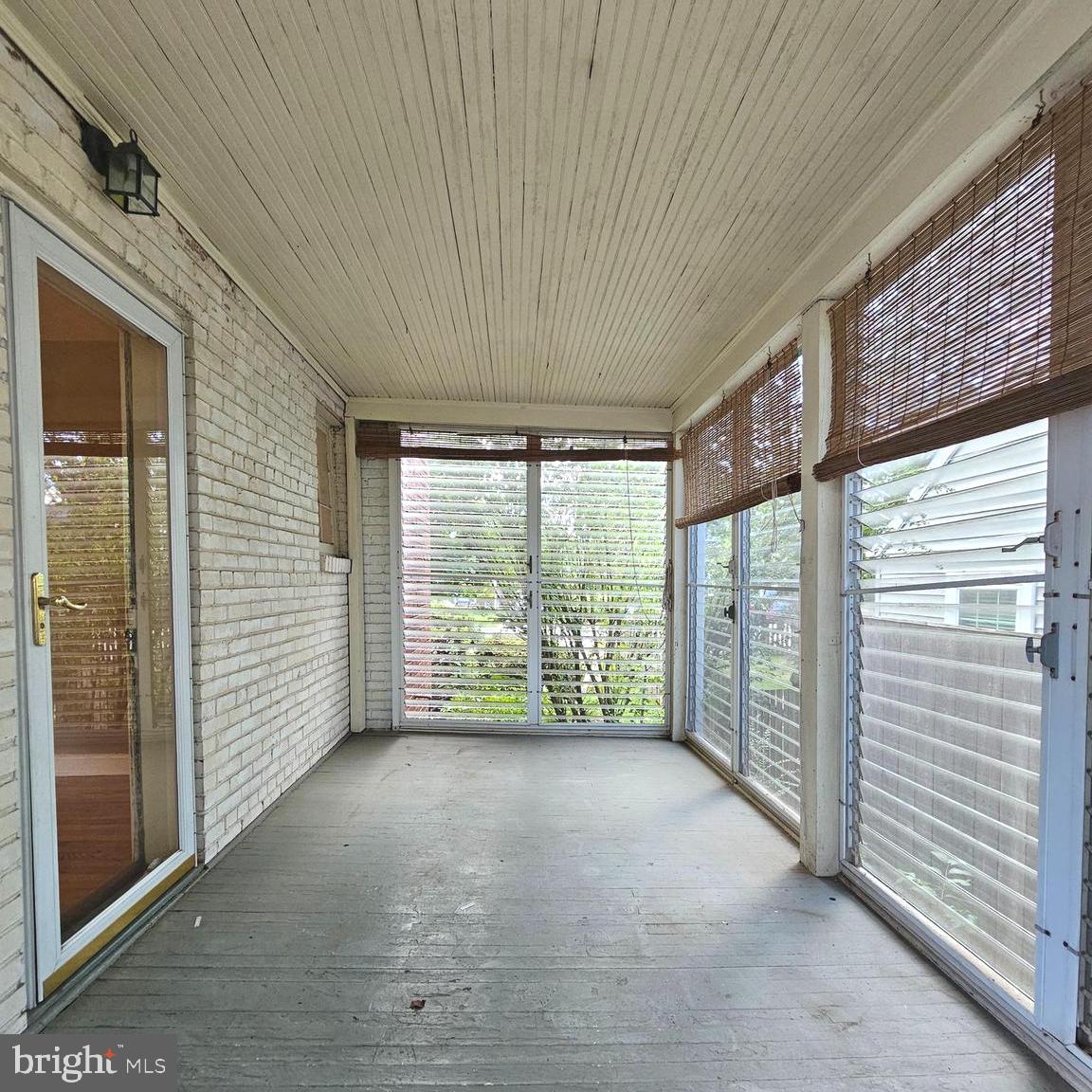 GLENCARLYN - Residential Lease