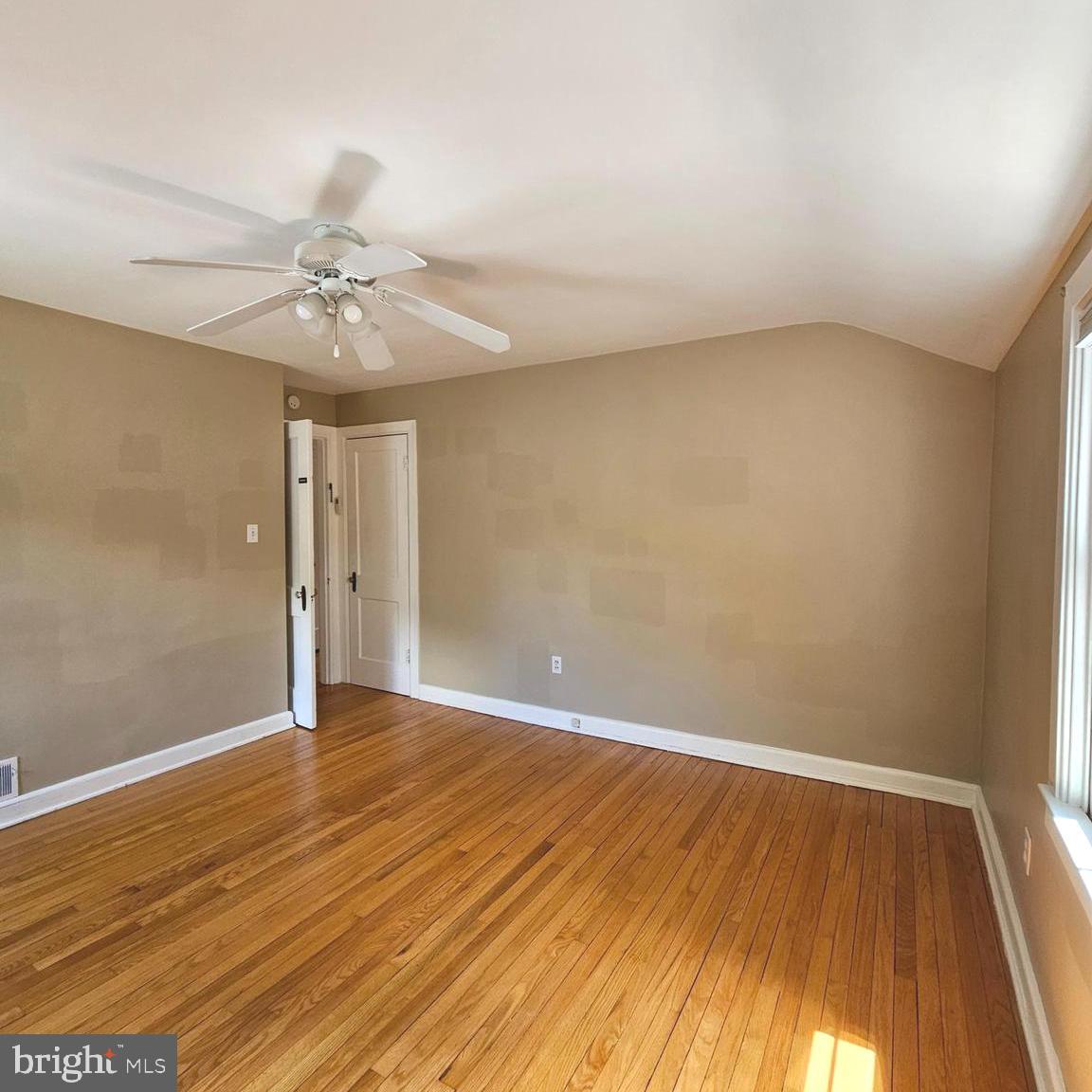 GLENCARLYN - Residential Lease