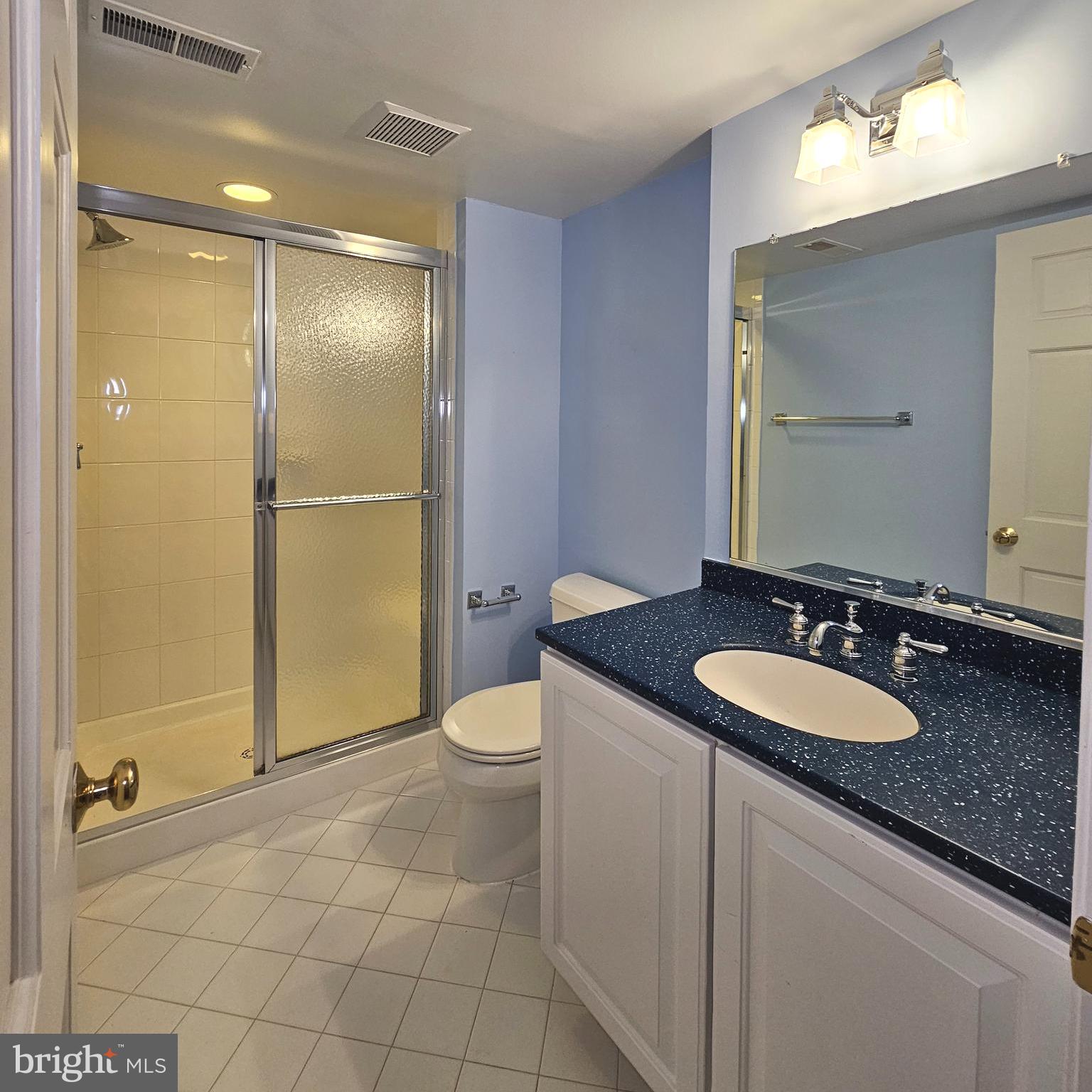 GLENCARLYN - Residential Lease