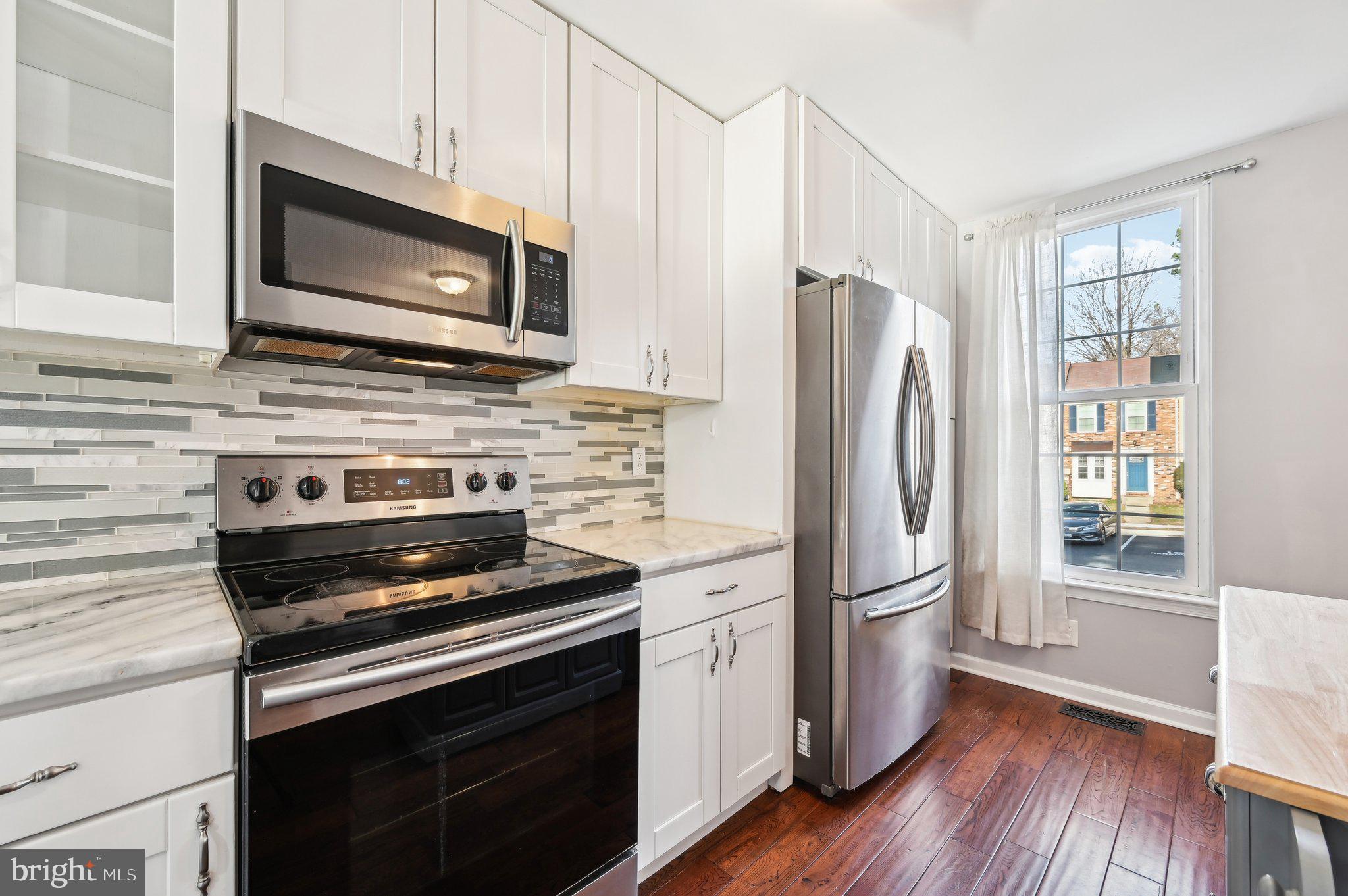 MARBLE HILL - Residential