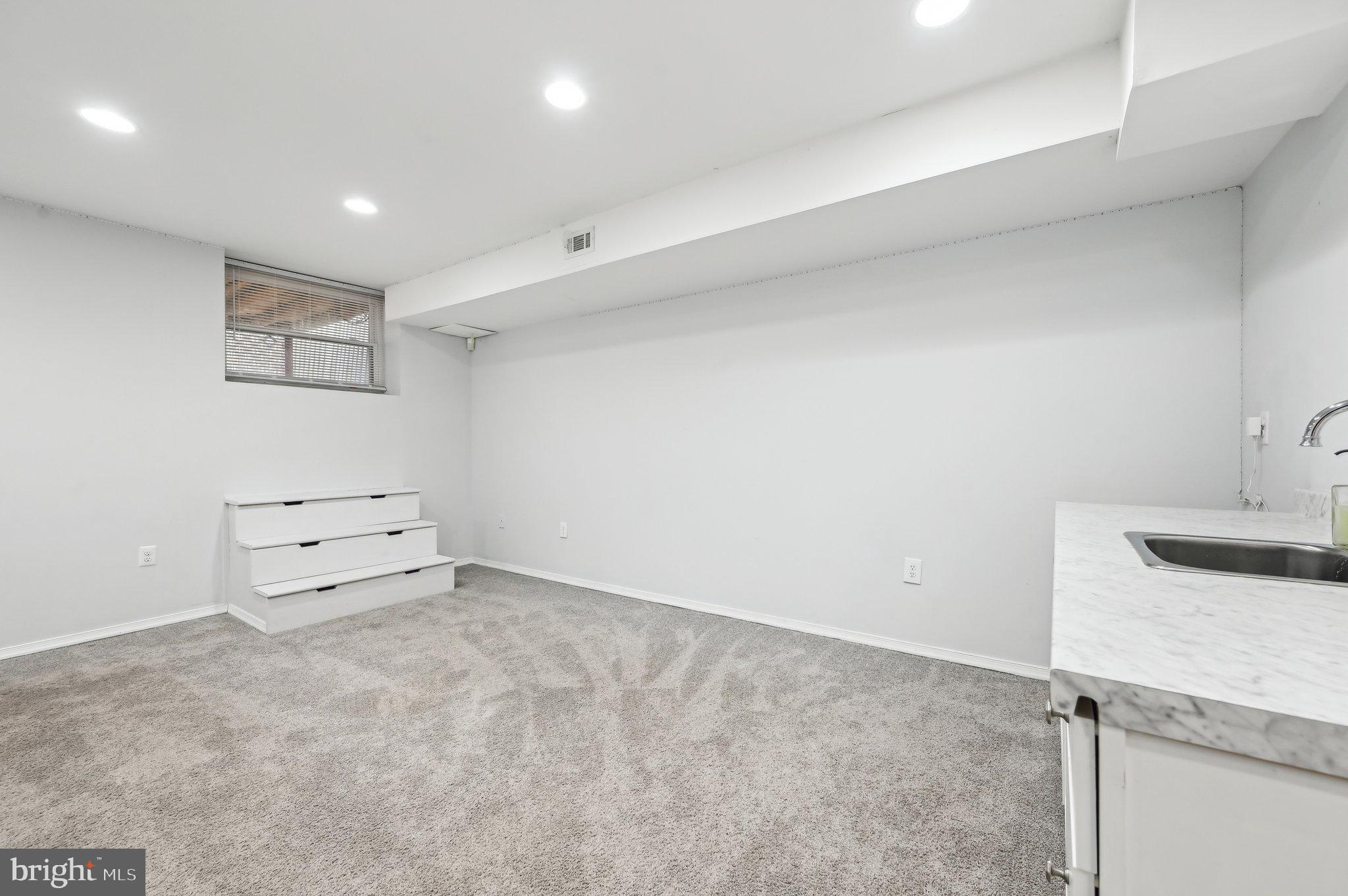 MARBLE HILL - Residential