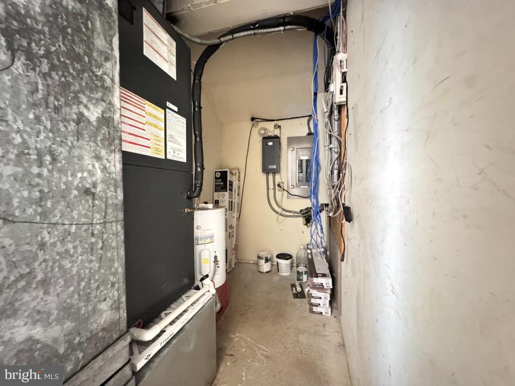 COURTHOUSE PROFESSIONAL CENTER - Commercial Sale