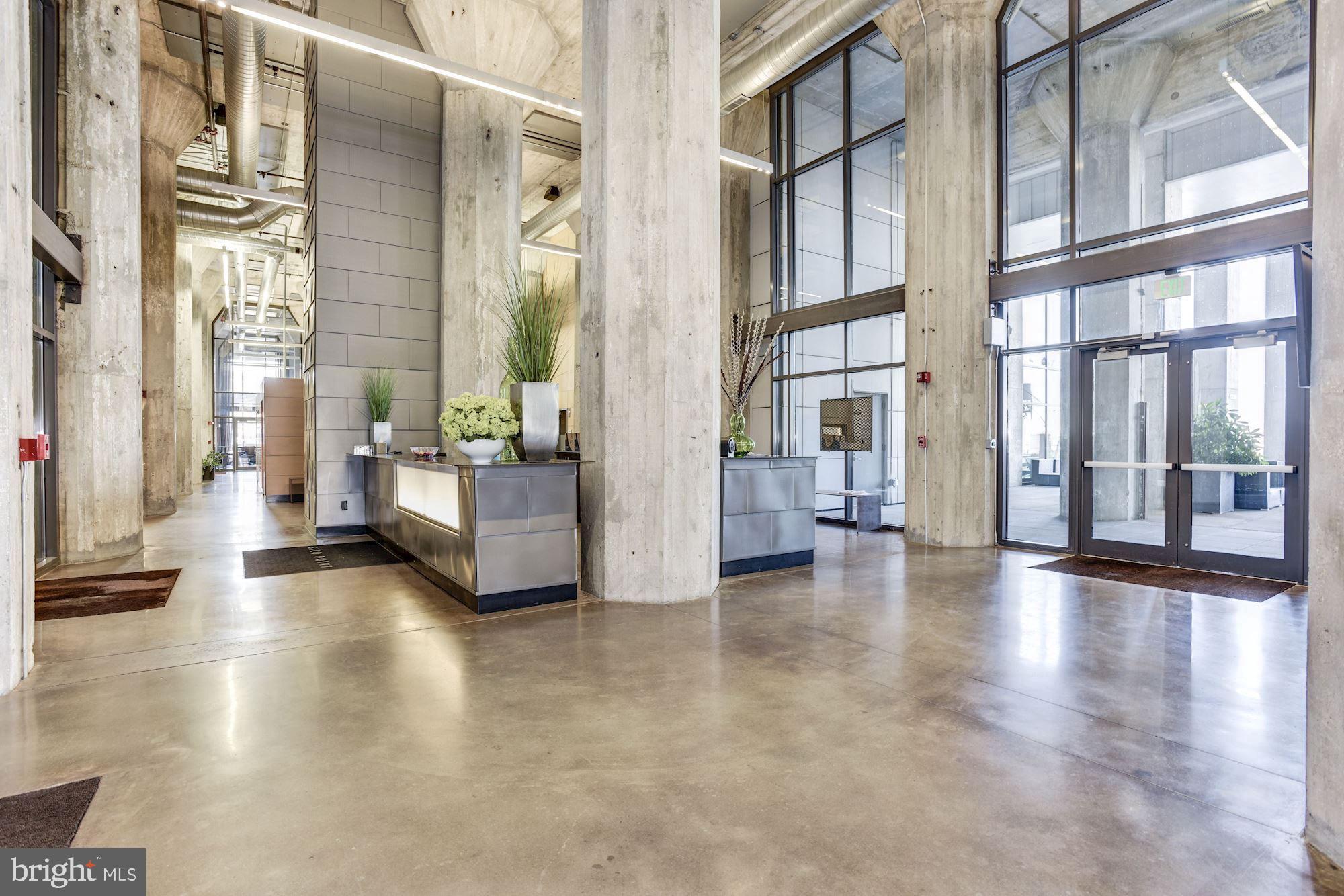 LOCUST POINT - Residential