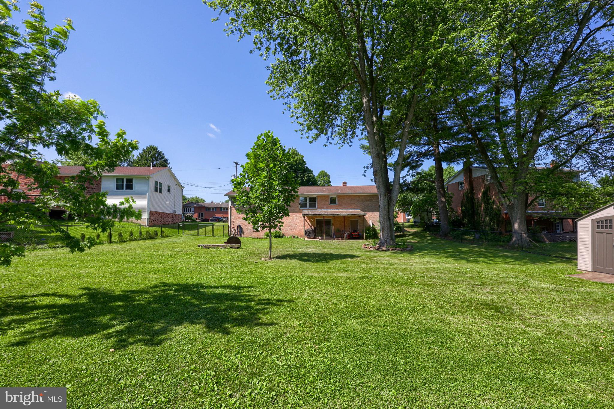 3335 COLBY LANE