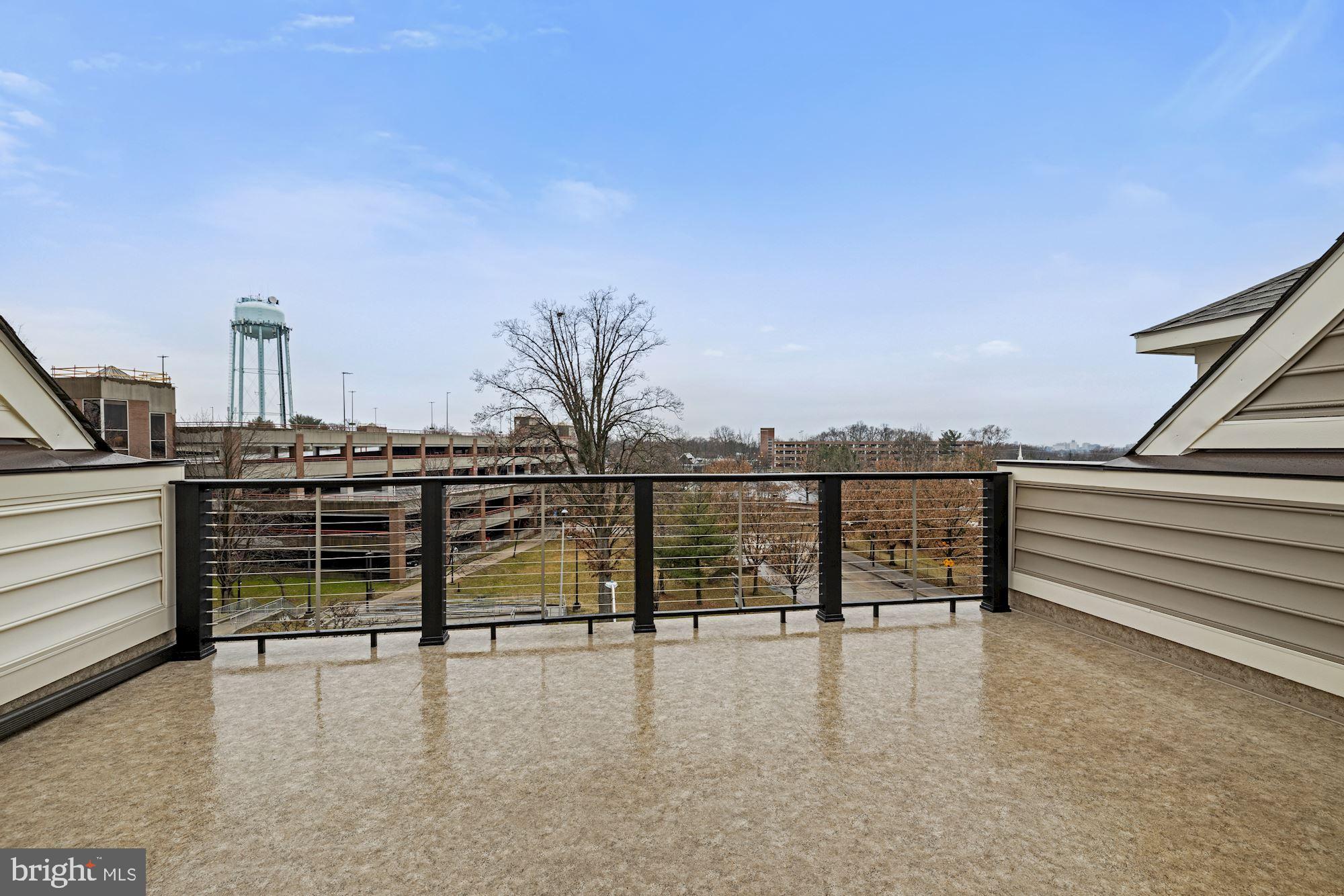 GLENMONT METROCENTRE - Residential Lease