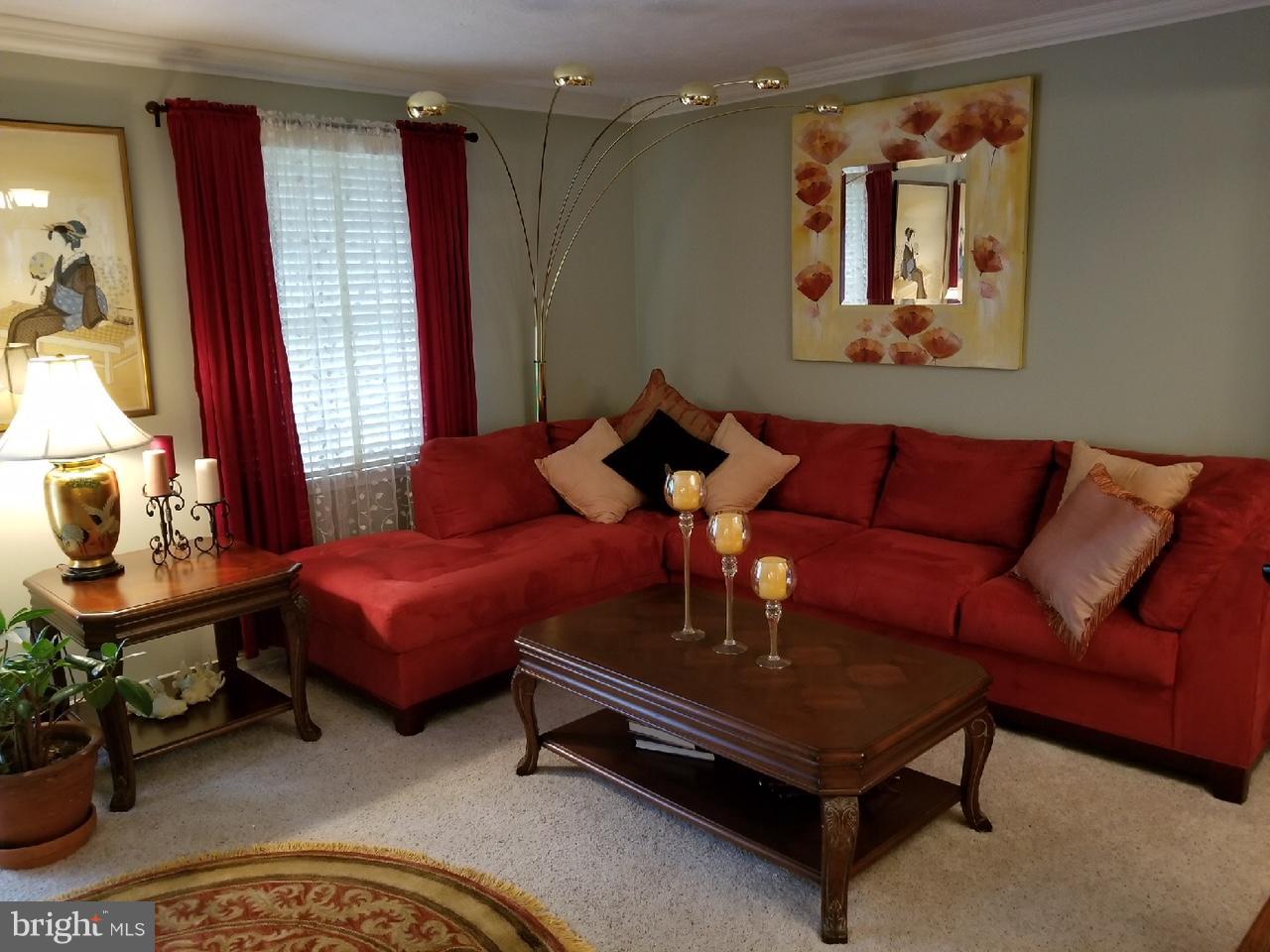 WHISPERING WOODS - Residential