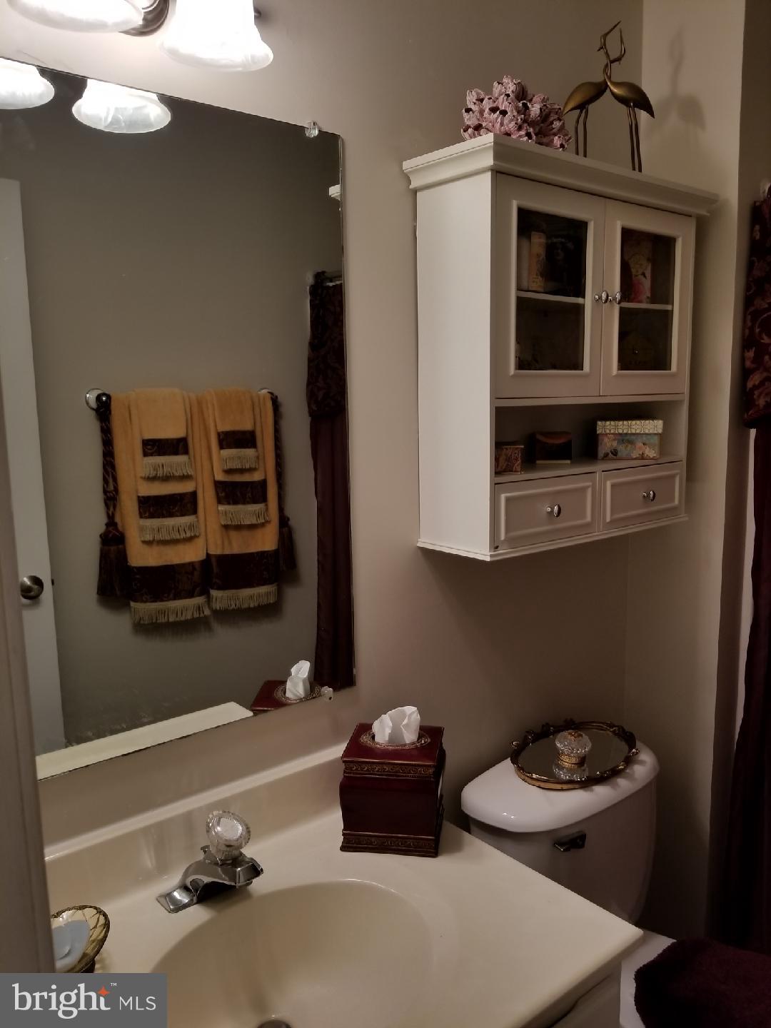 WHISPERING WOODS - Residential