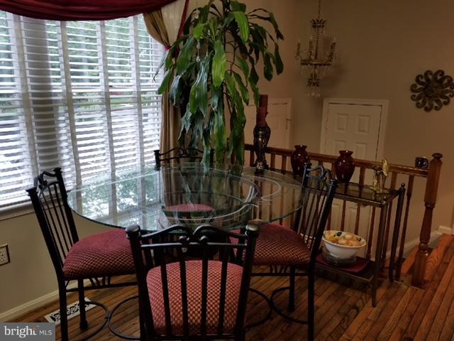 WHISPERING WOODS - Residential