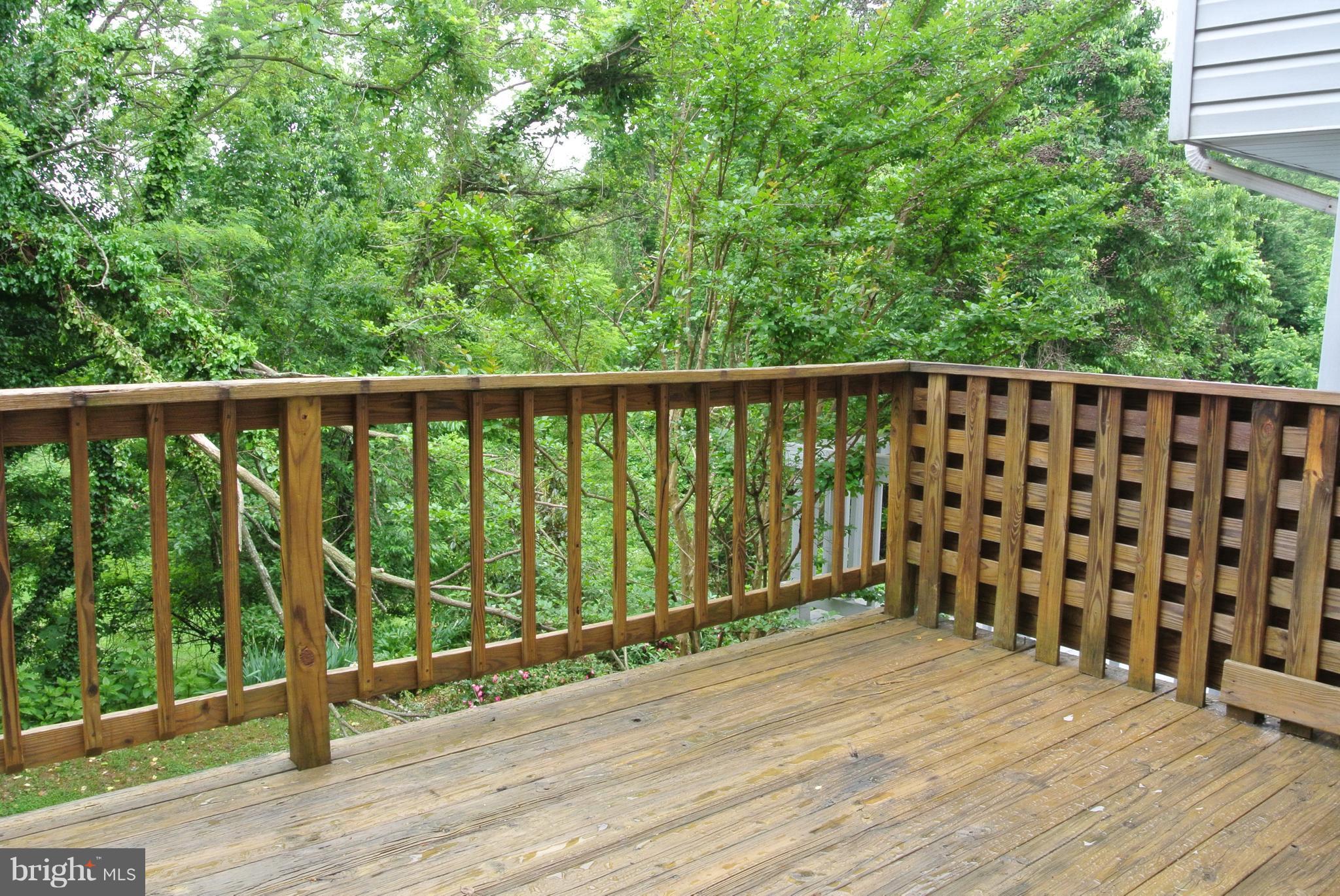 WHISPERING WOODS - Residential