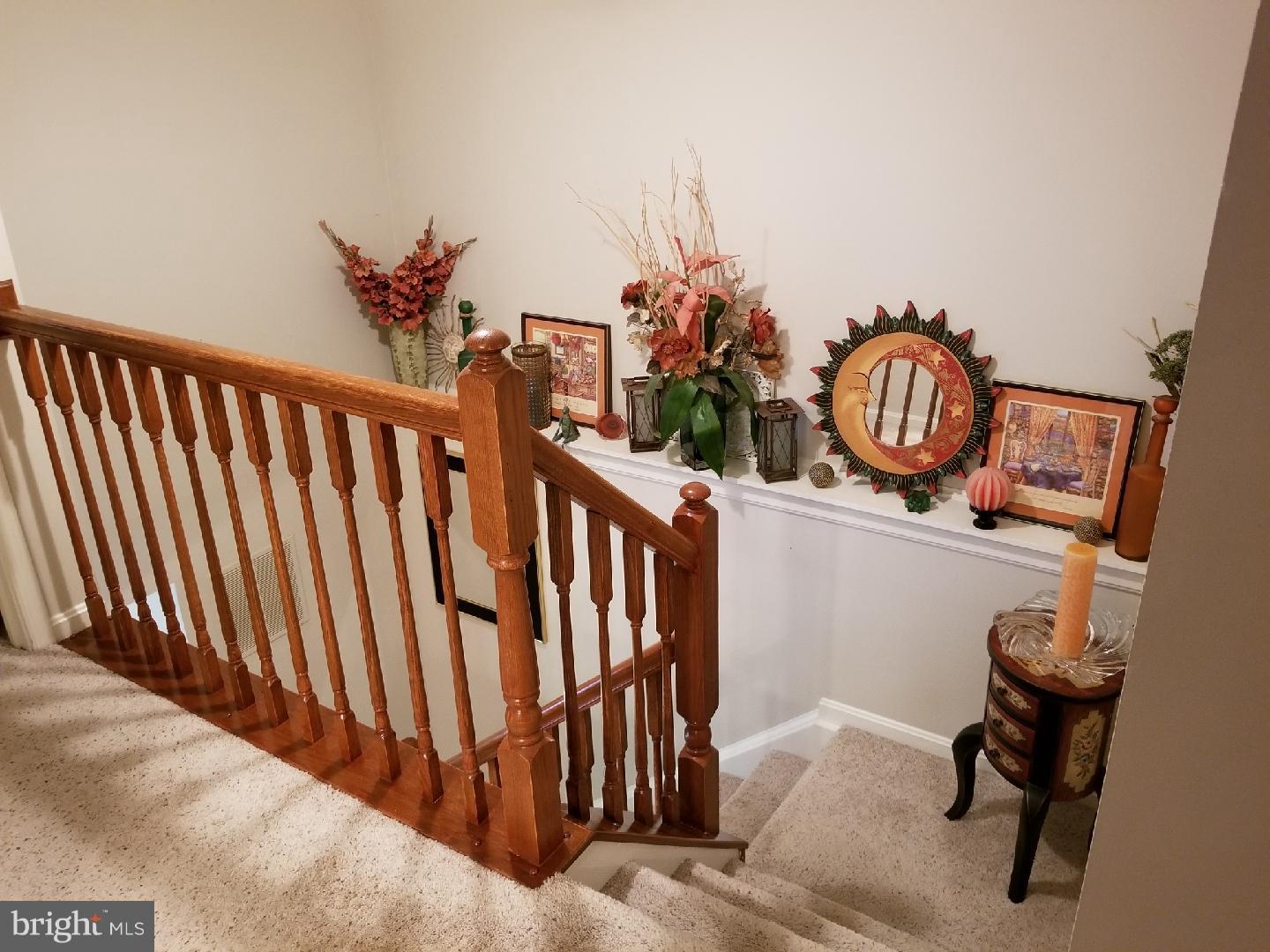 WHISPERING WOODS - Residential