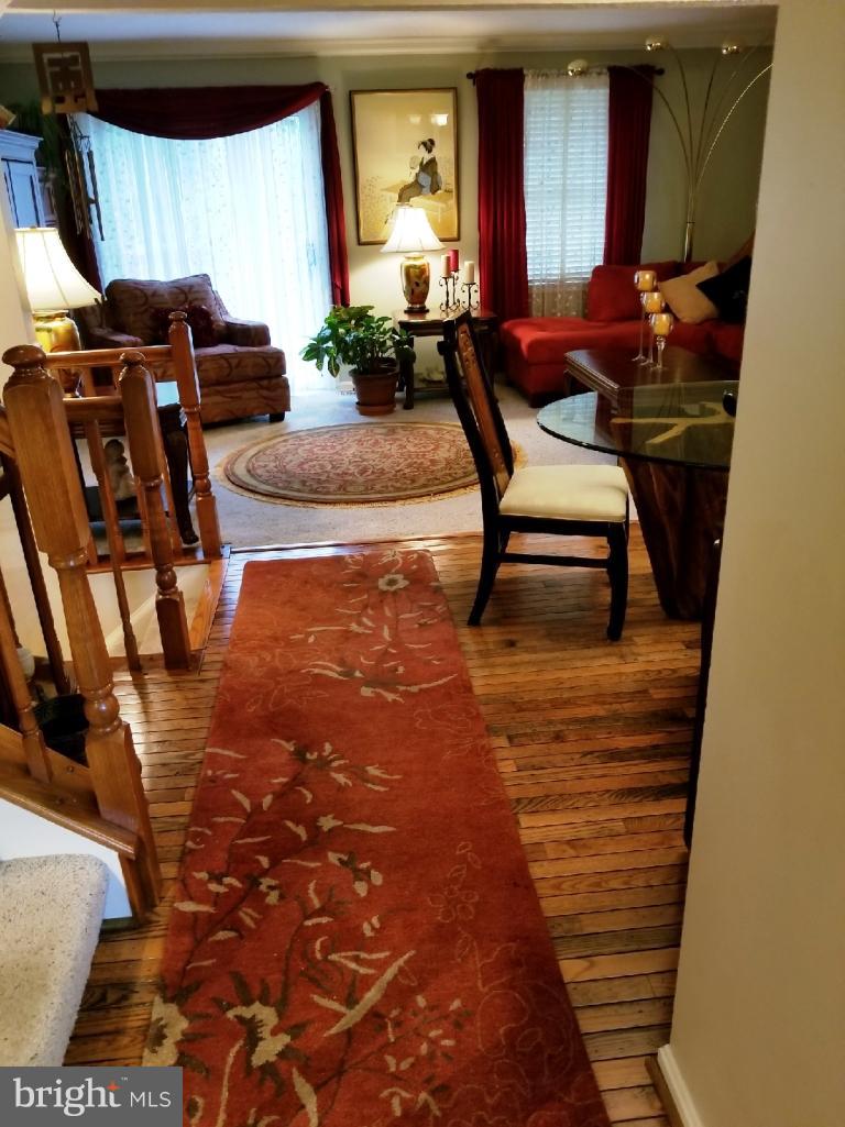 WHISPERING WOODS - Residential