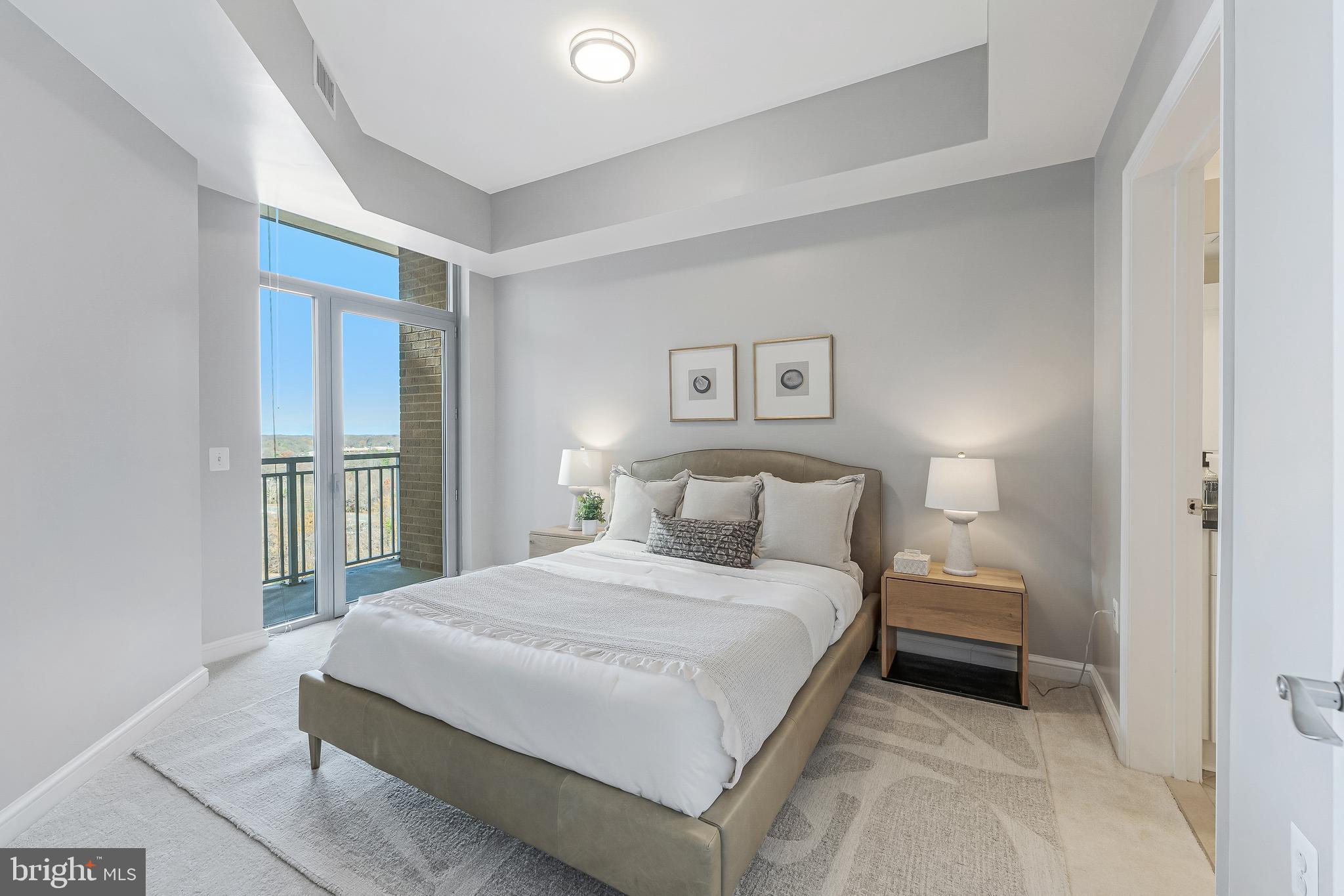 MIDTOWN AT RESTON TOWN CENTER - Residential